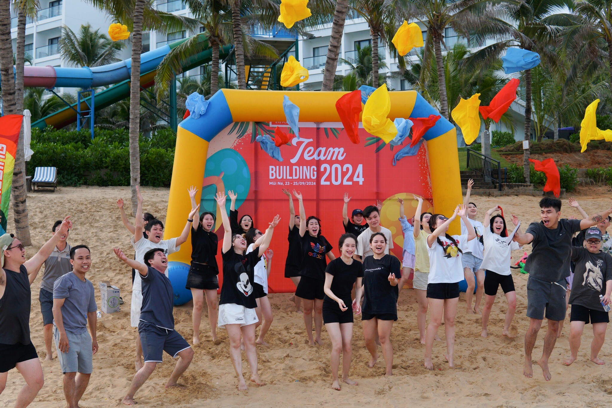 Mắt Kính Eye Plus 2