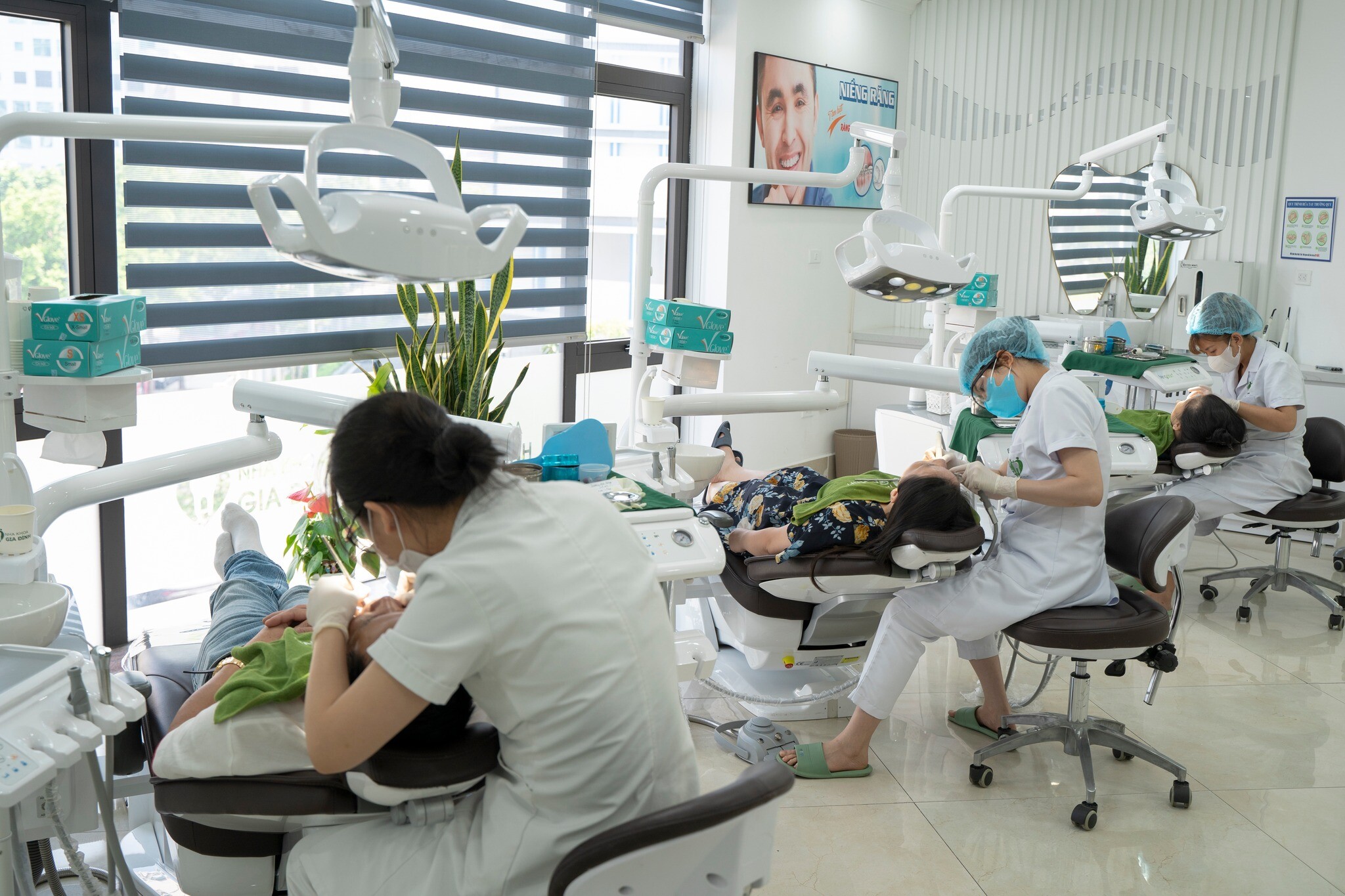 Nha Khoa Gia Đình 10