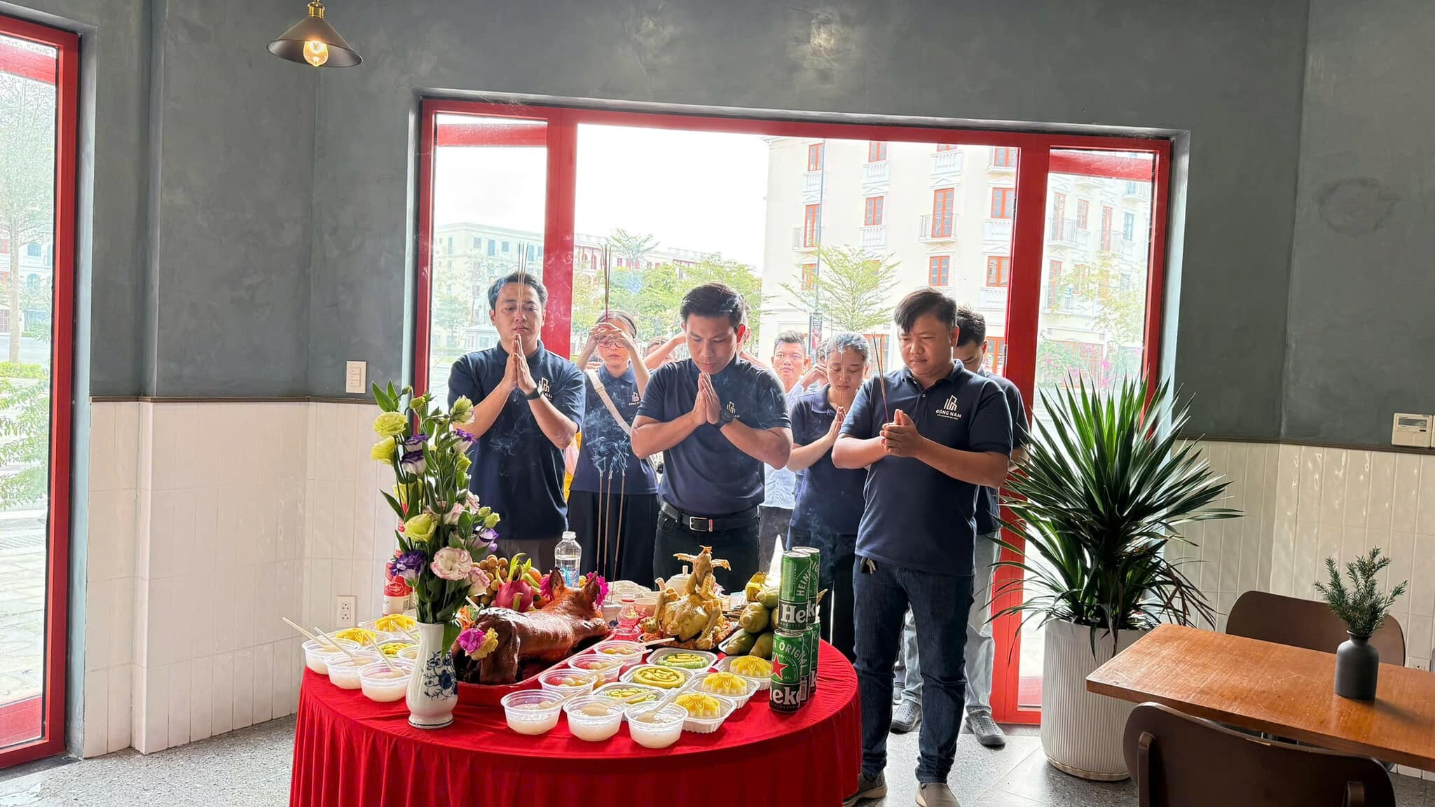 Thiết Kế Và Xây Dựng Đông NAM 4