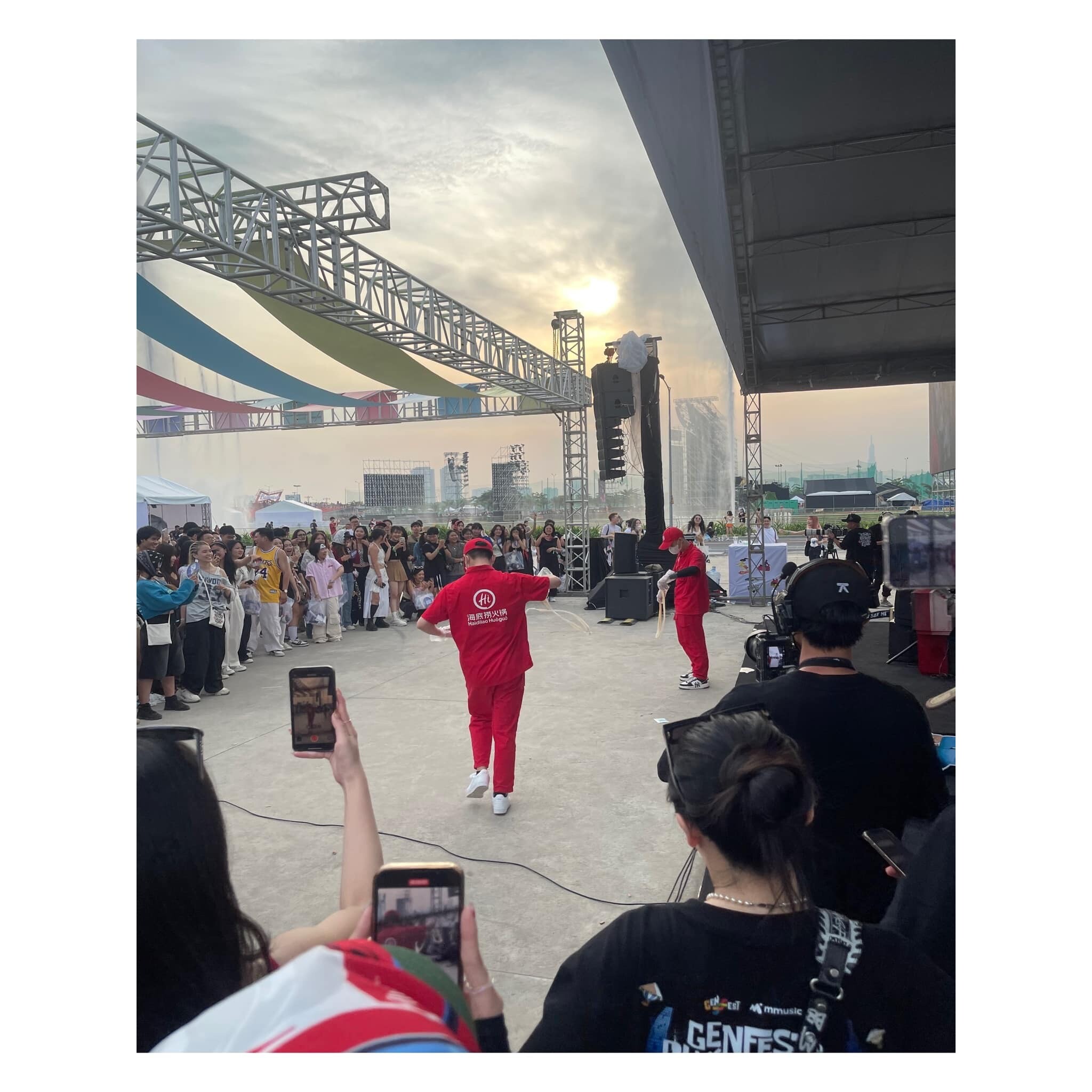 Hai di lao Holdings - Nhà hàng lẩu Haidilao 11