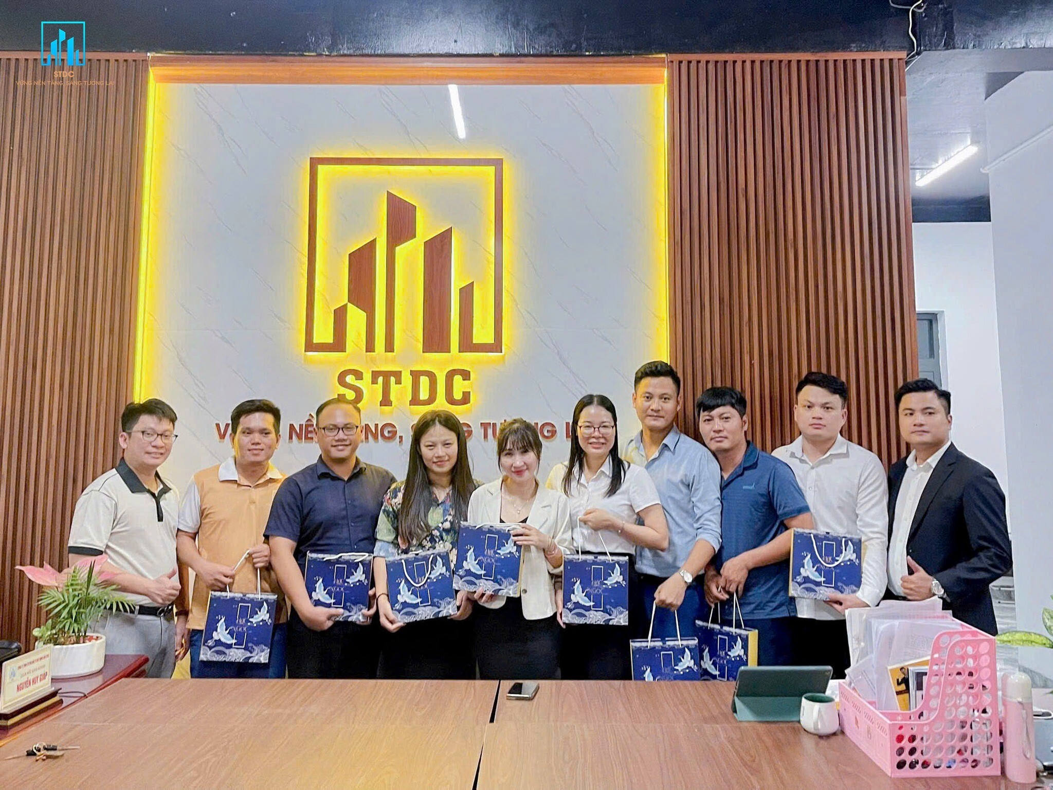 TƯ VẤN VÀ ĐẦU TƯ BẤT ĐỘNG SẢN STDC 8