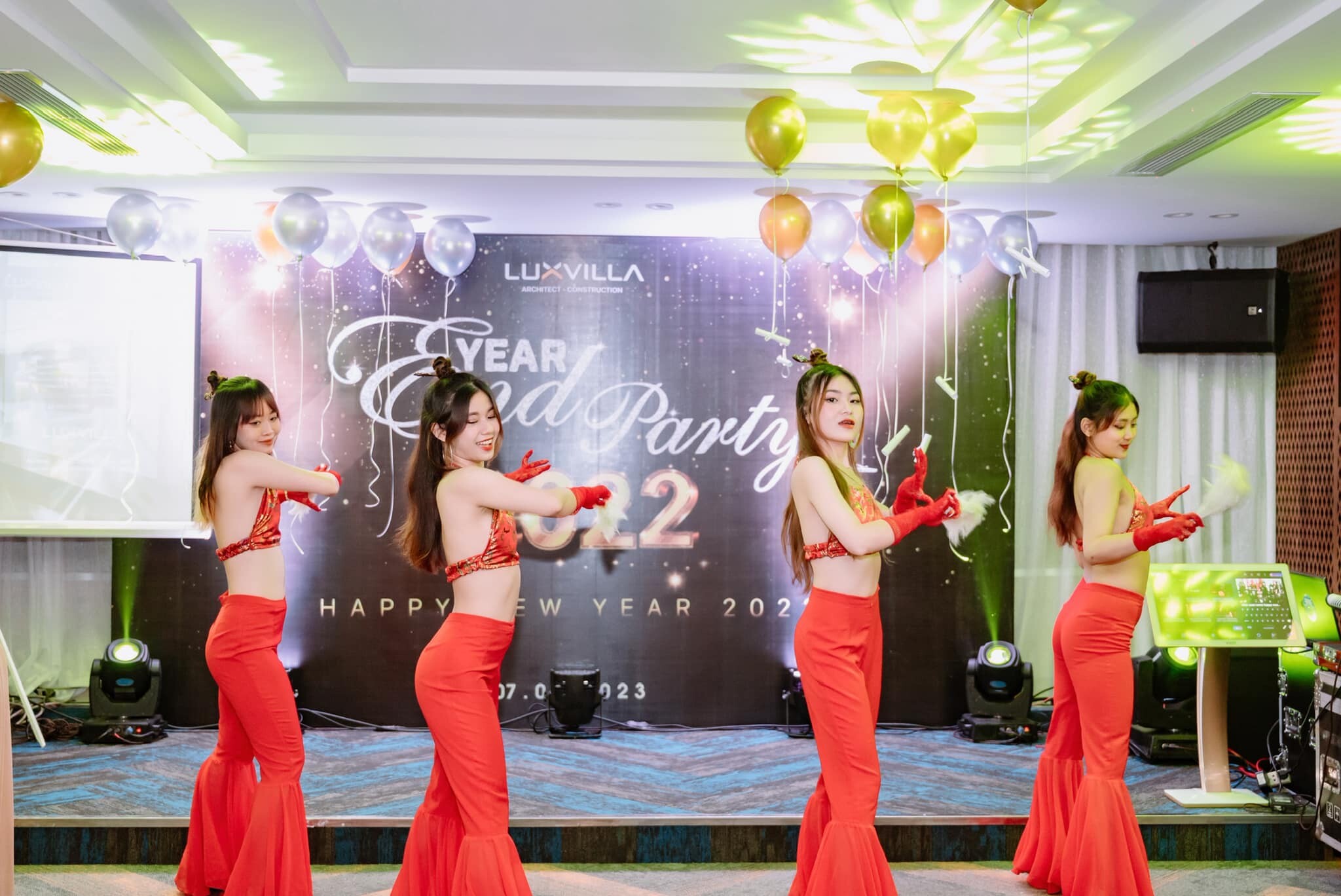 THIẾT KẾ XÂY DỰNG LUXVILLA 2