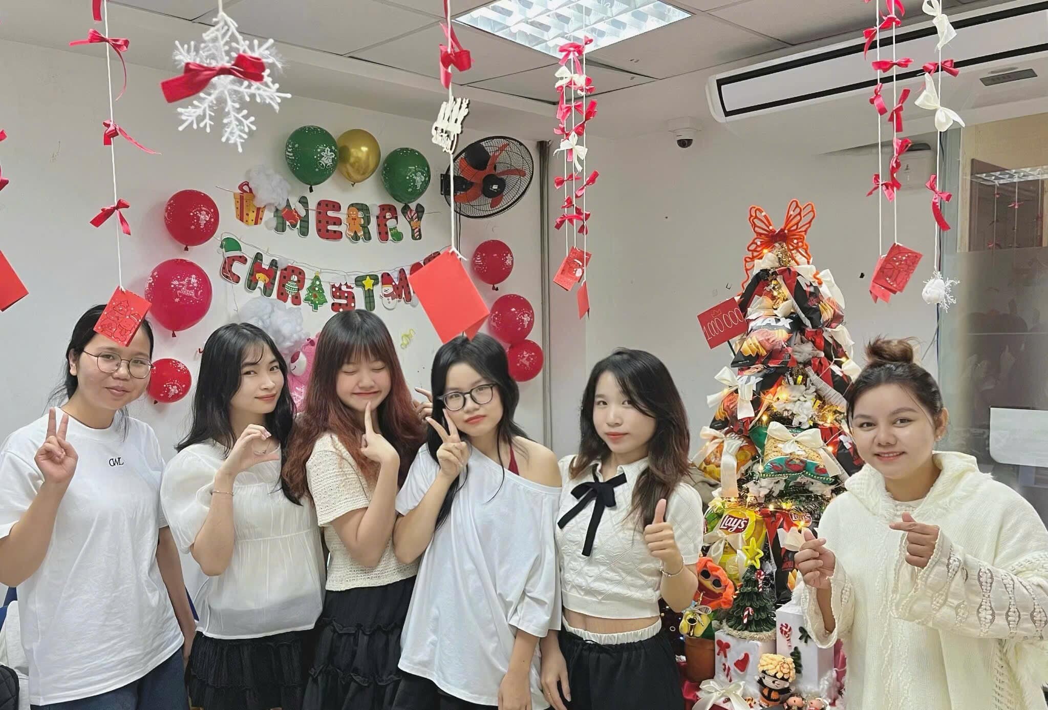 CÔNG TY TNHH TOS - TopOnSeek 14