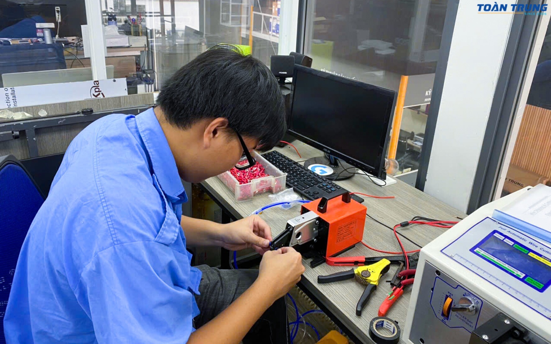 Điện Tử Viễn Thông Toàn Trung 9