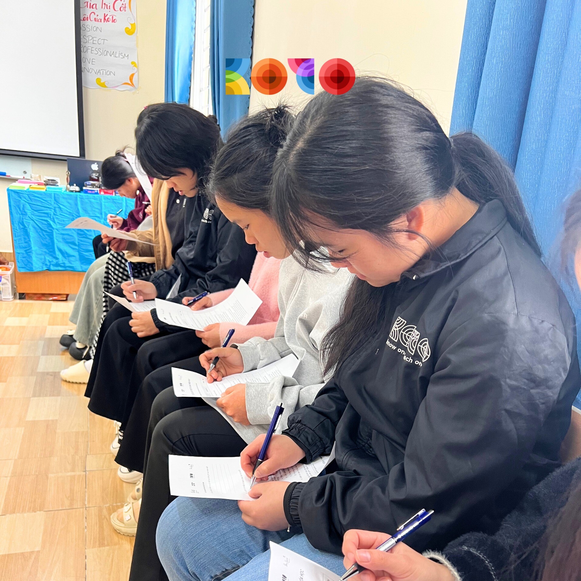 CỘNG ĐỒNG CỰU HỌC VIÊN KOTO 6