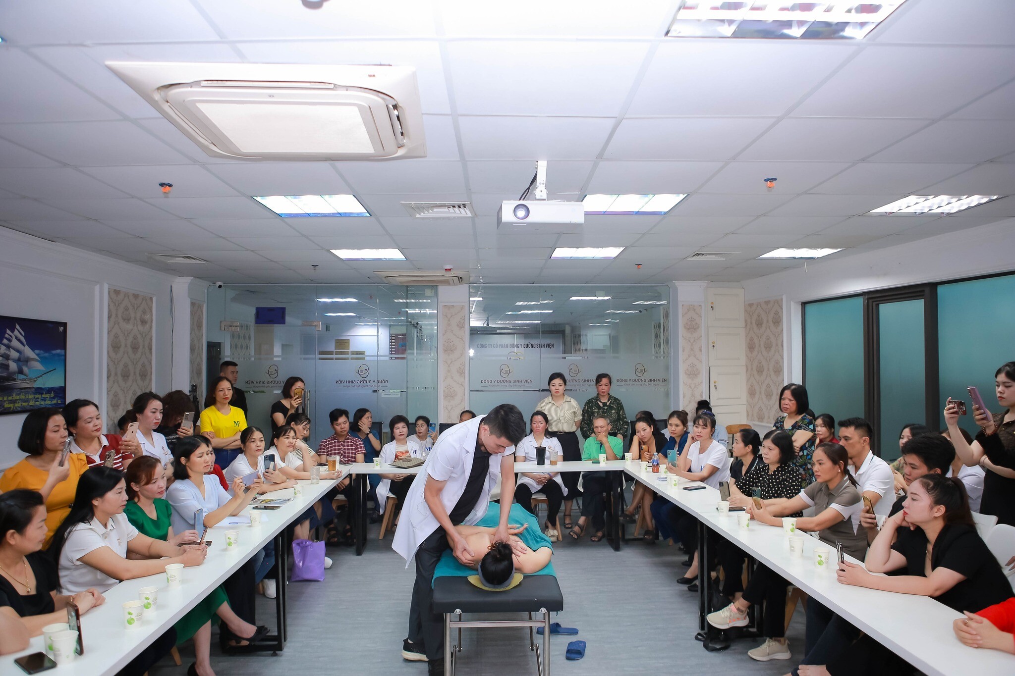 Dược mỹ phẩm MP1 7