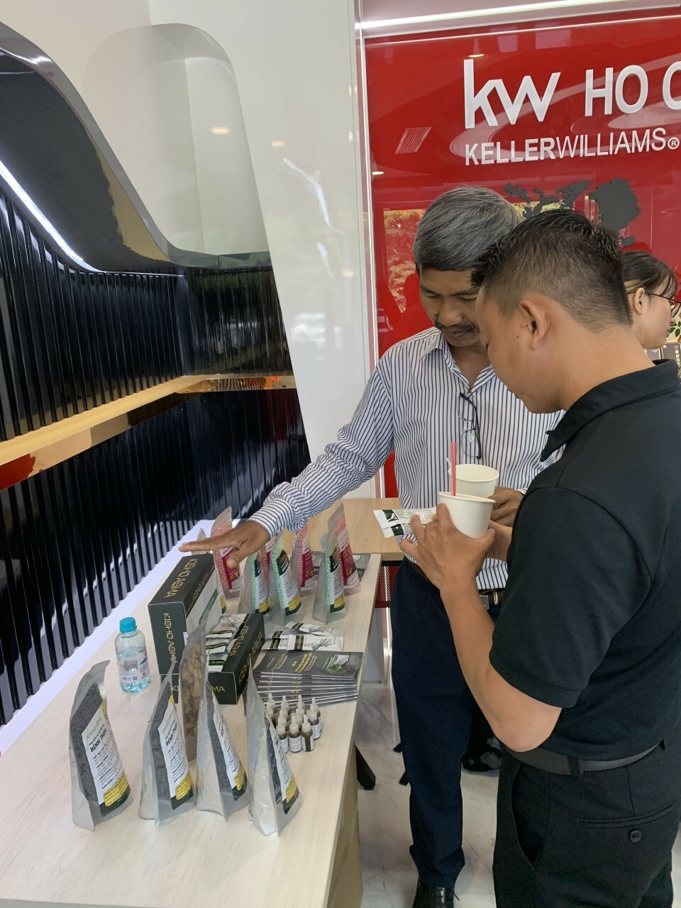 CÔNG TY TNHH DƯỢC PHẨM KISHO VIỆT NAM 11