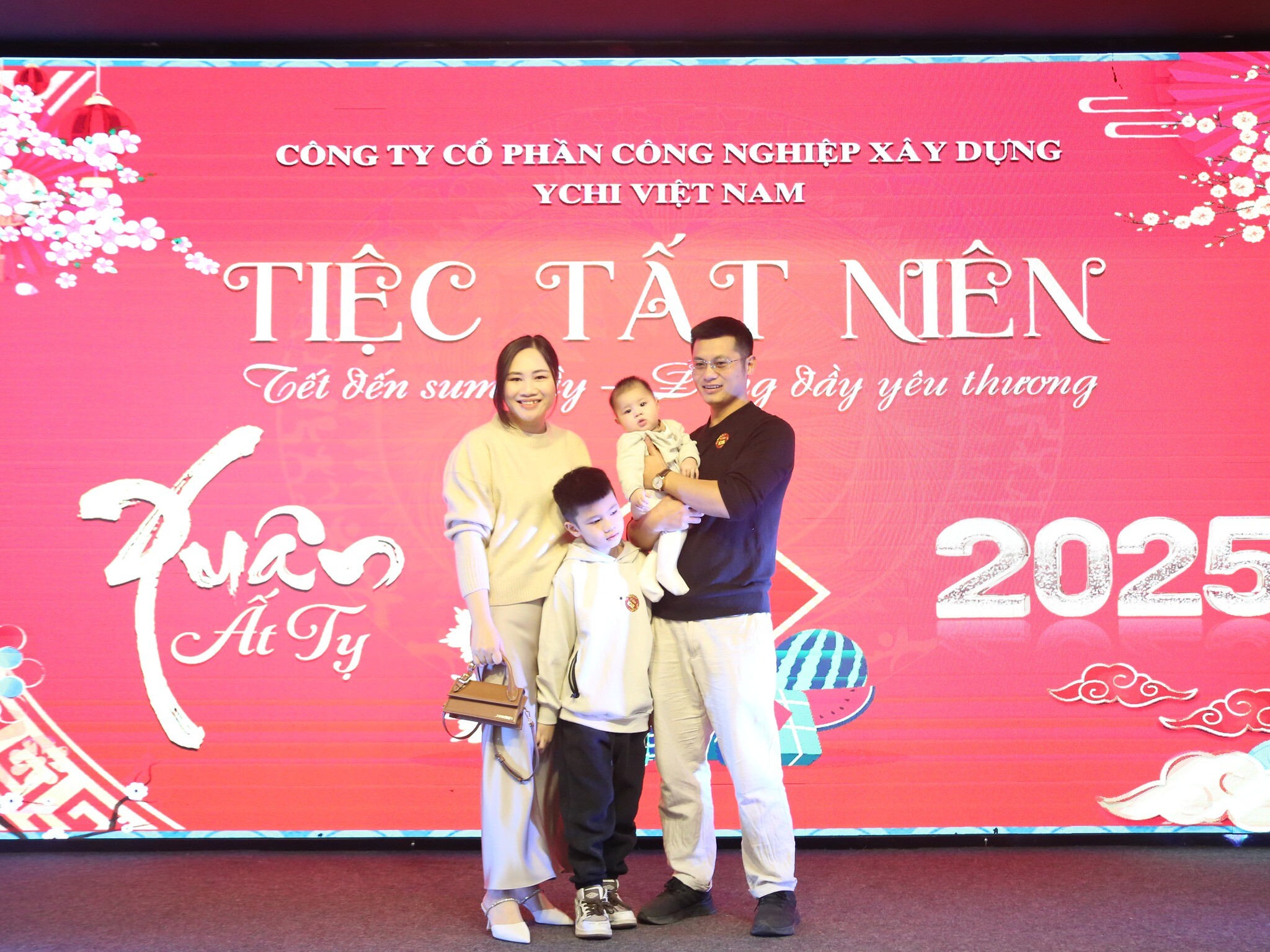 Công nghiệp xây dựng Ychi Việt Nam 4