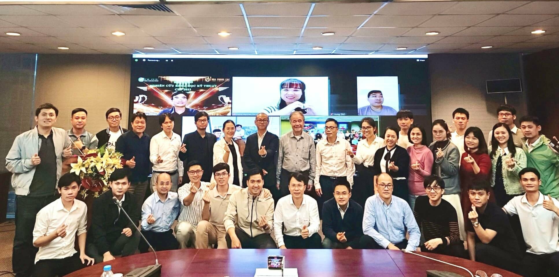 Đầu tư và phát triển Hòa Phong E&C 2