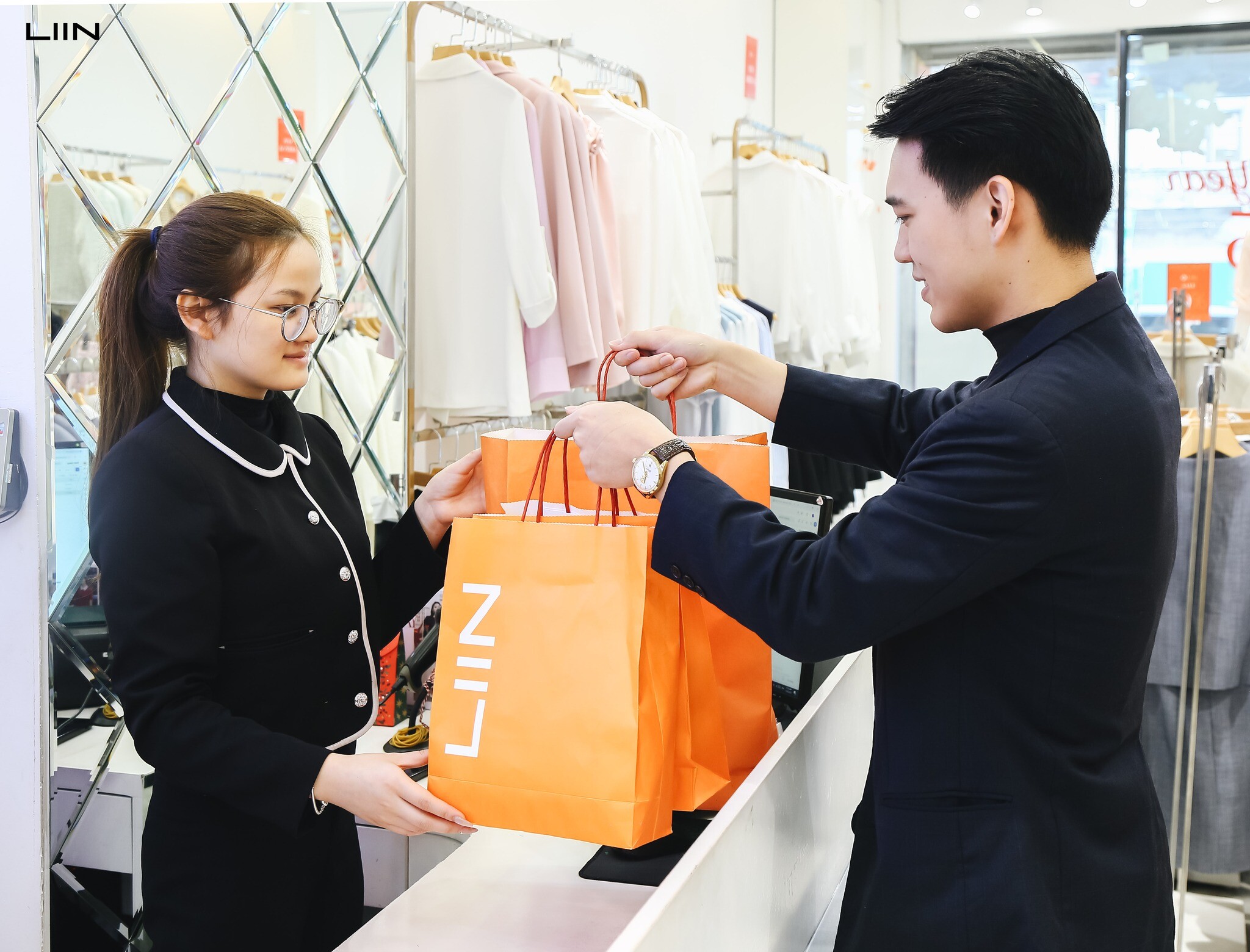 Thời Trang L.ii.n Clothing 4