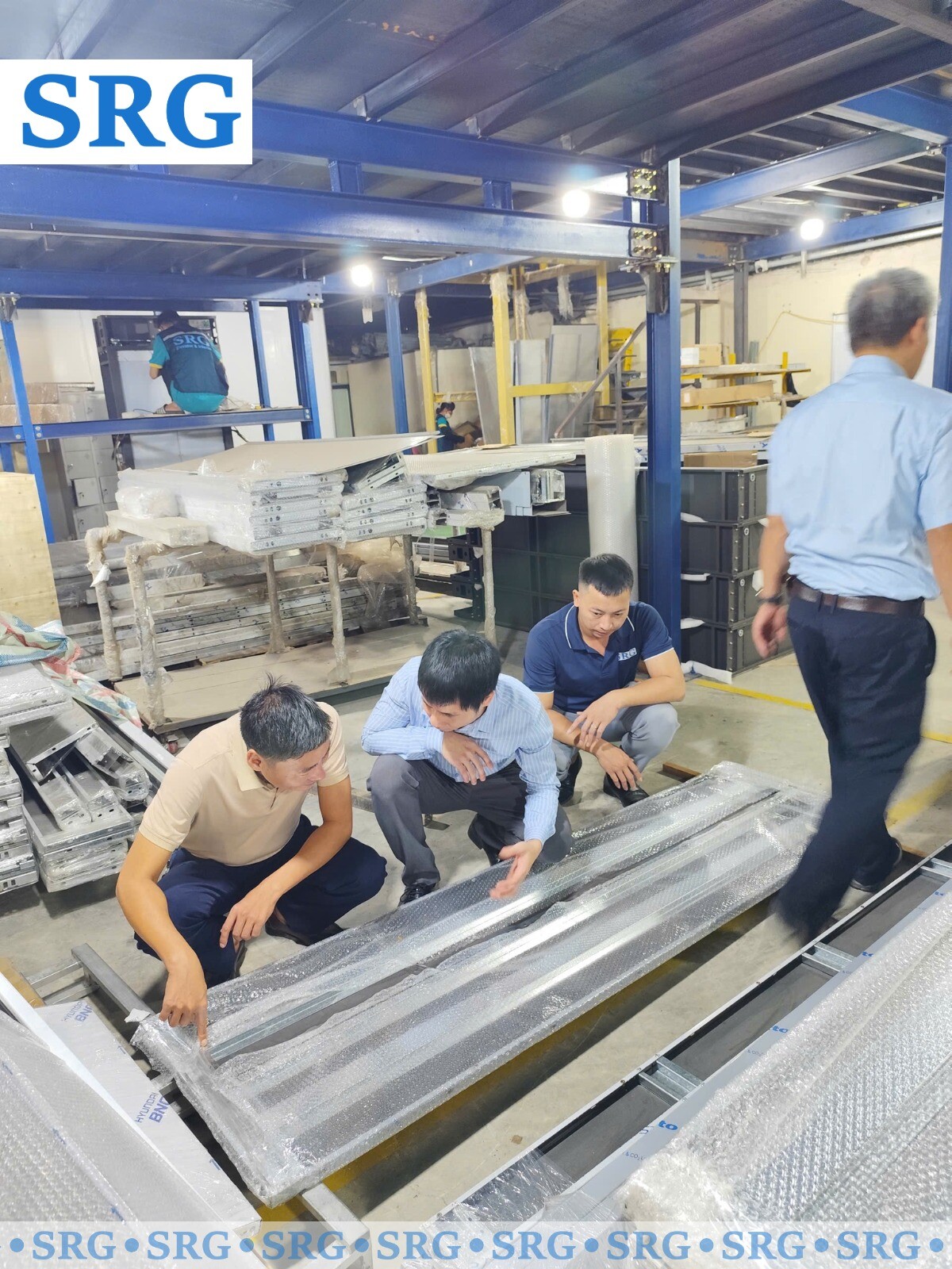 Thang máy và nội thất SRG 2