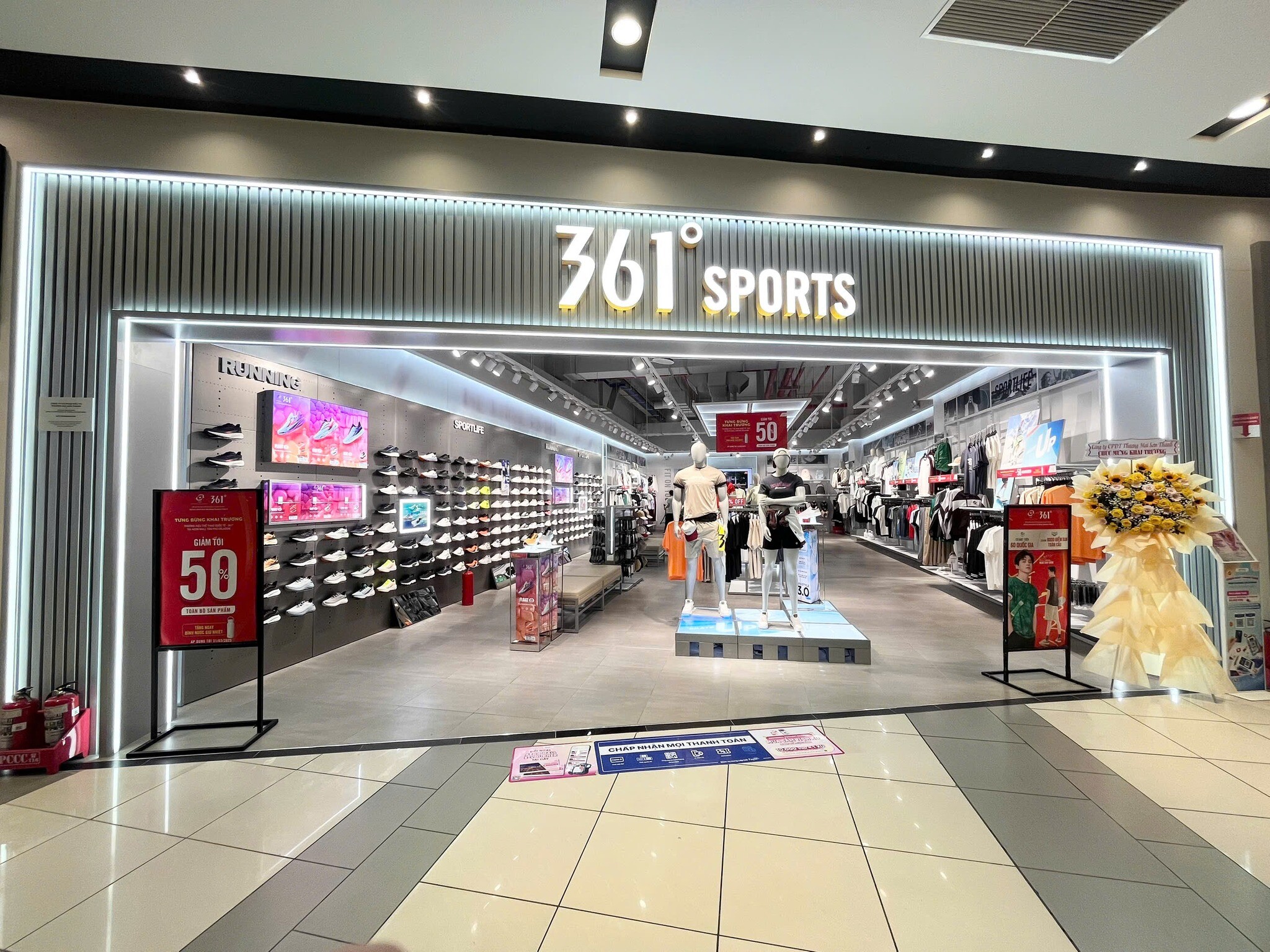 361 VIỆT NAM - One Degree Beyond 8