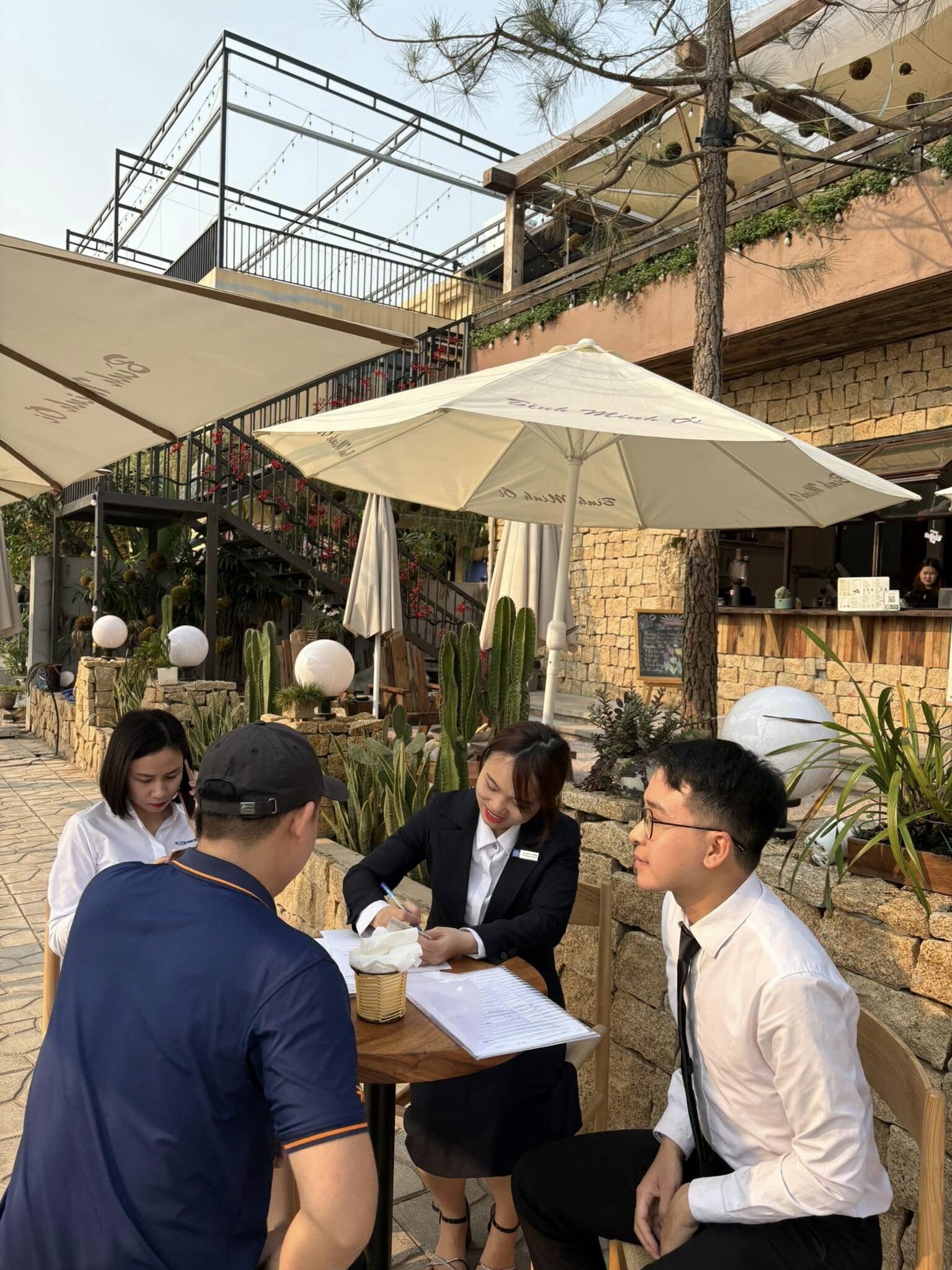 Ô TÔ NAM ĐỊNH 1