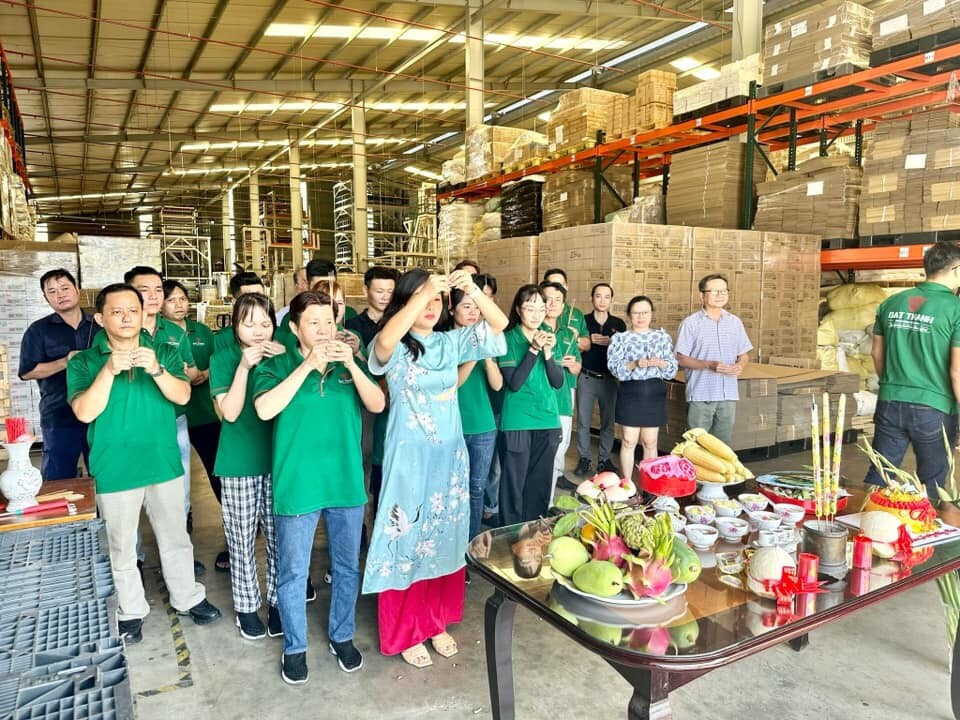 SẢN XUẤT CÔNG NGHIỆP QUỐC TẾ ĐẠT THÀNH 5