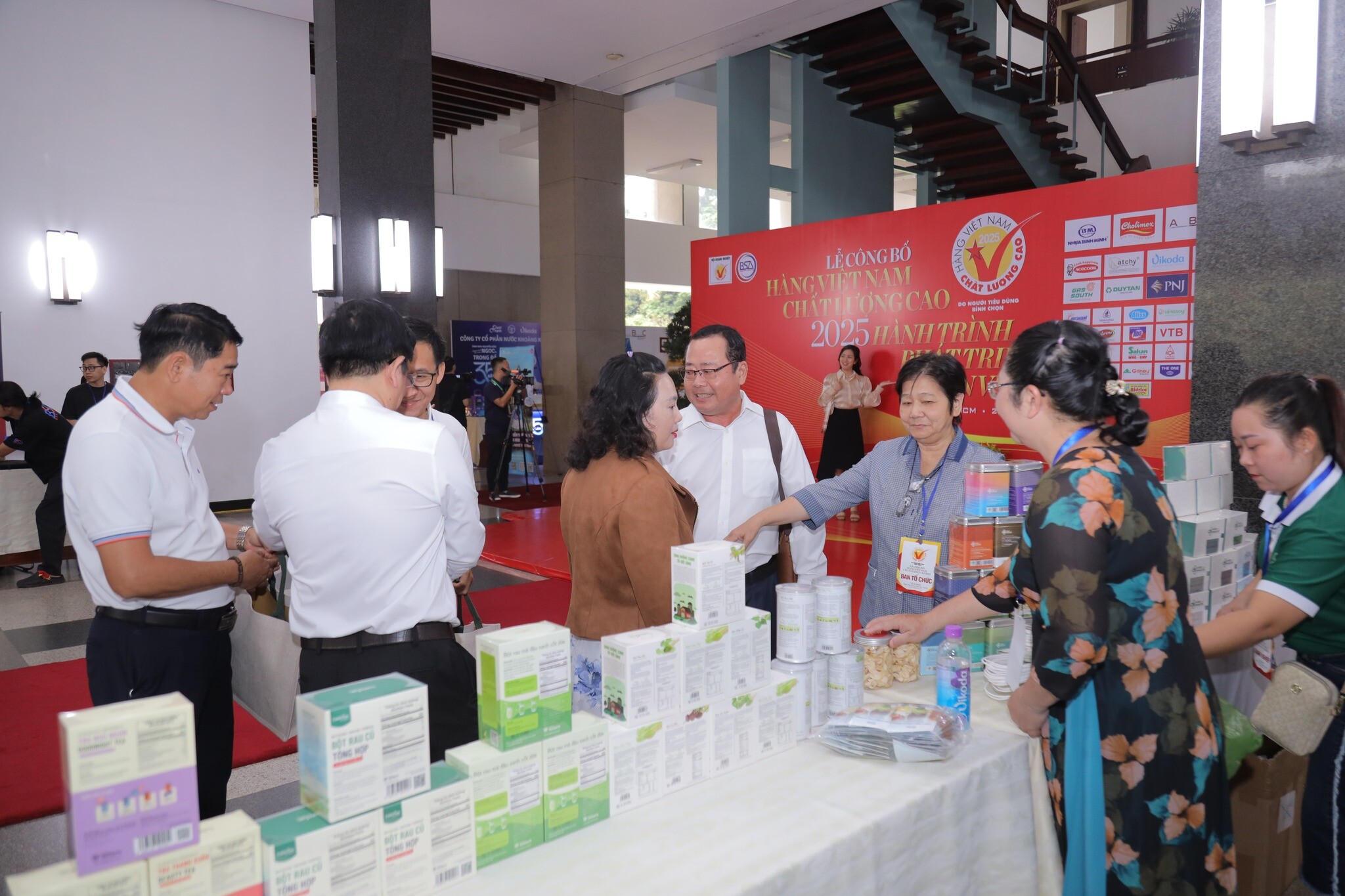 Hàng Việt Nam Chất Lượng Cao Tp.HCM 2