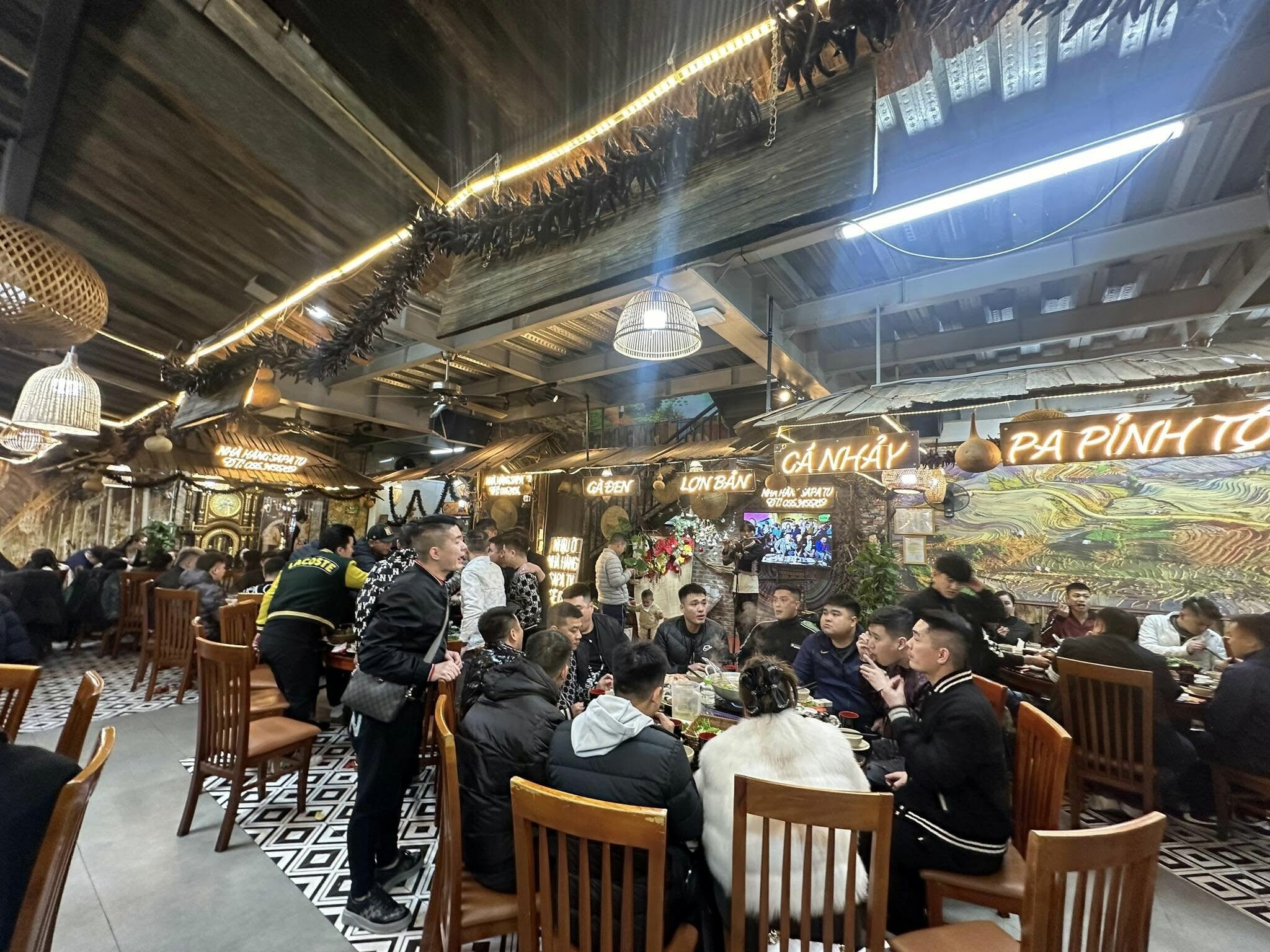 Nhà Hàng SaPa TV 4