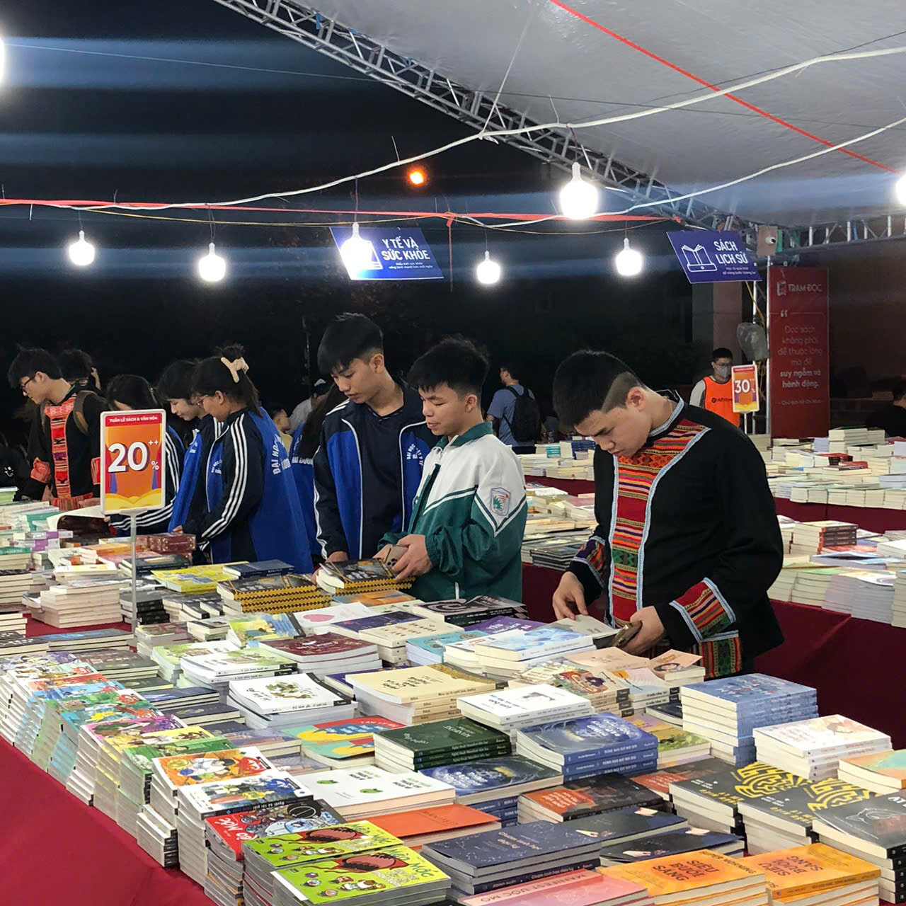 Công ty cổ phần truyền thông Trạm đọc 6