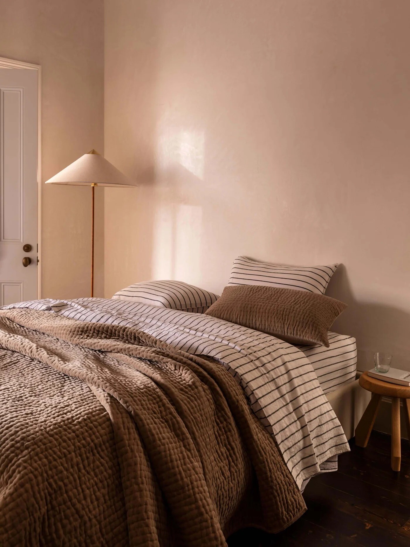 LIFESTYLE FURNITURE 8