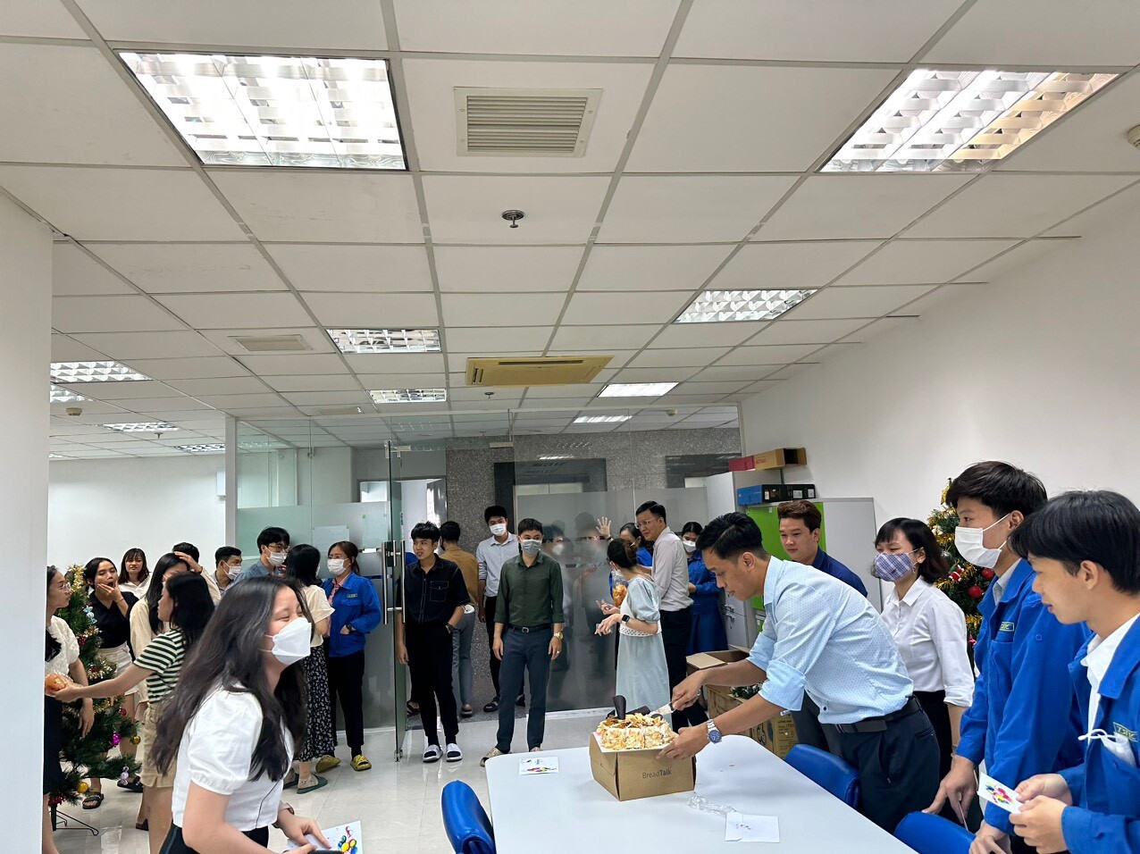 DENTSU KENSETSU VIET NAM CO . LTD 9