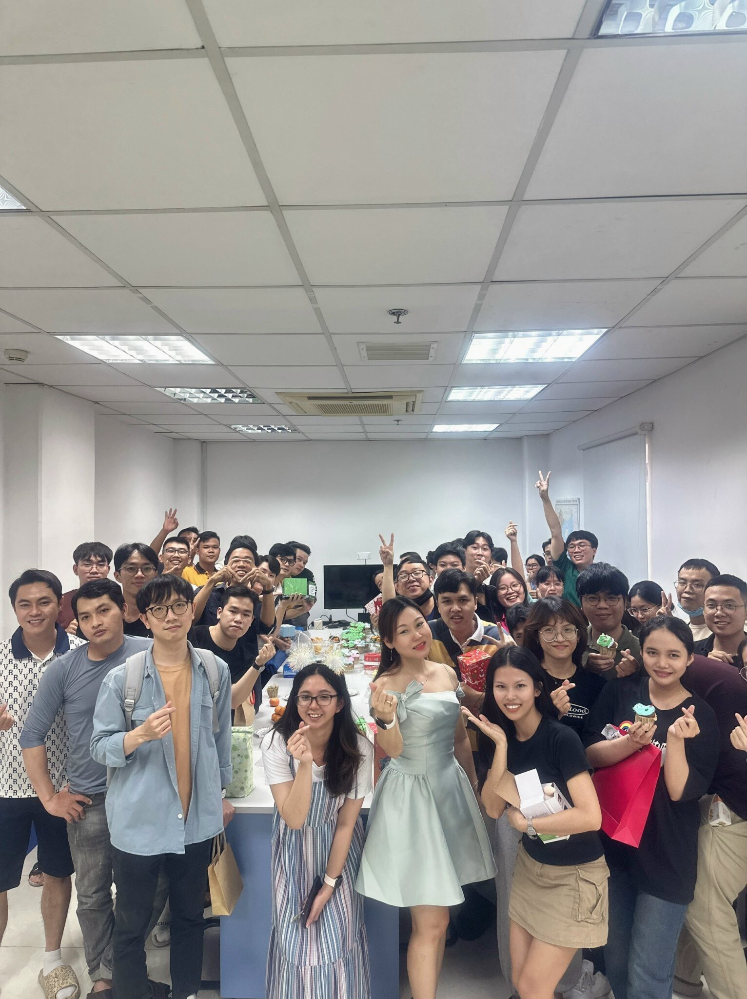 DENTSU KENSETSU VIET NAM CO . LTD 10