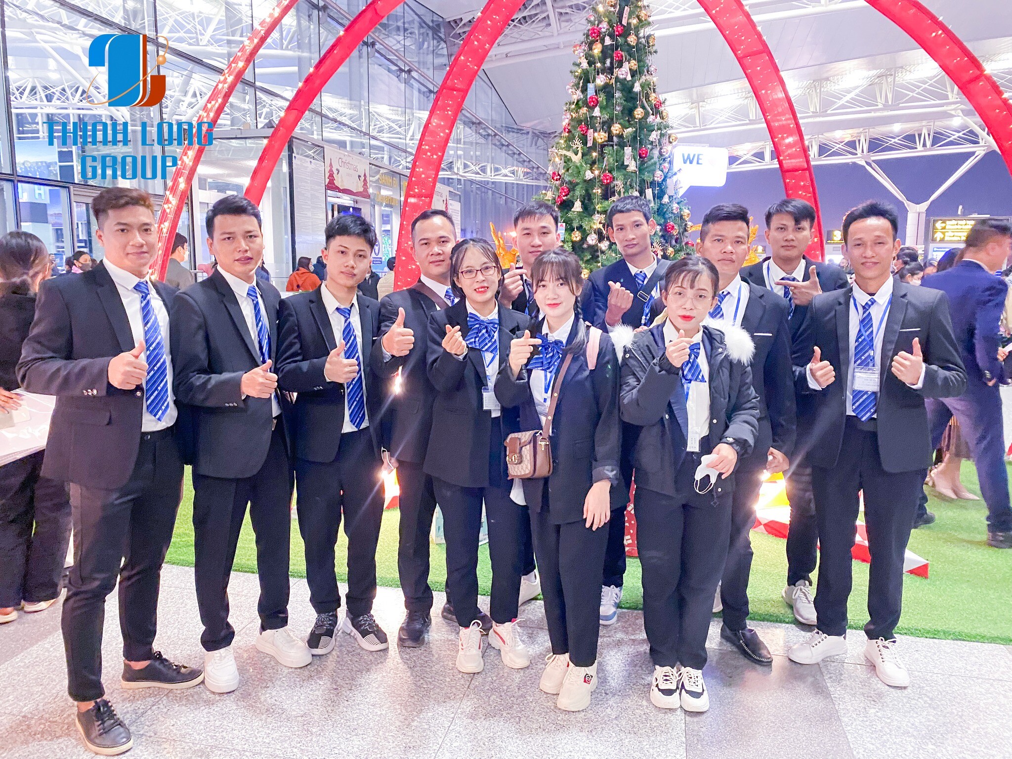 Tập Đoàn Đầu Tư Thương Mại Thịnh Long 9