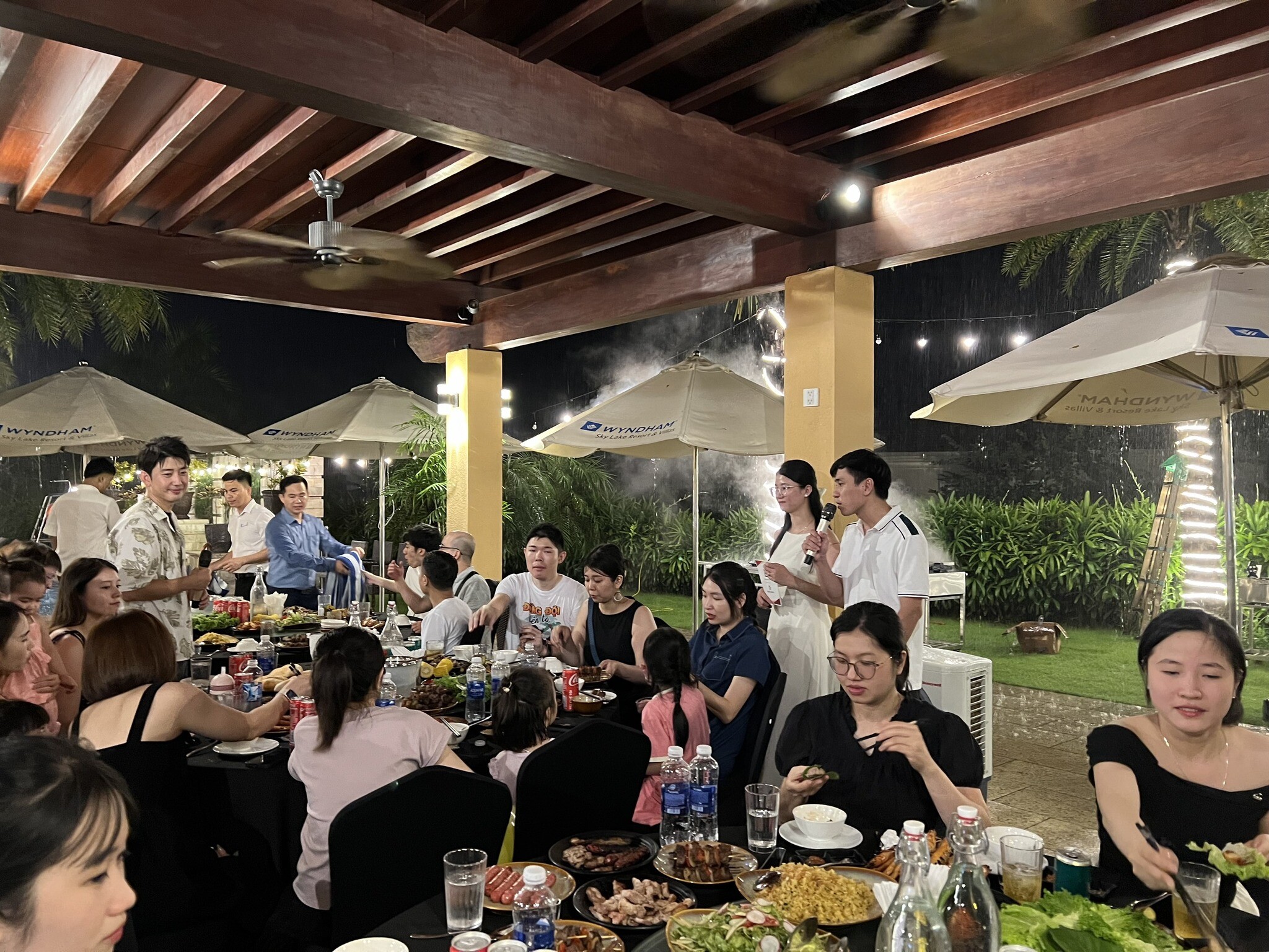 LEVERAGES CAREER VIỆT NAM 10