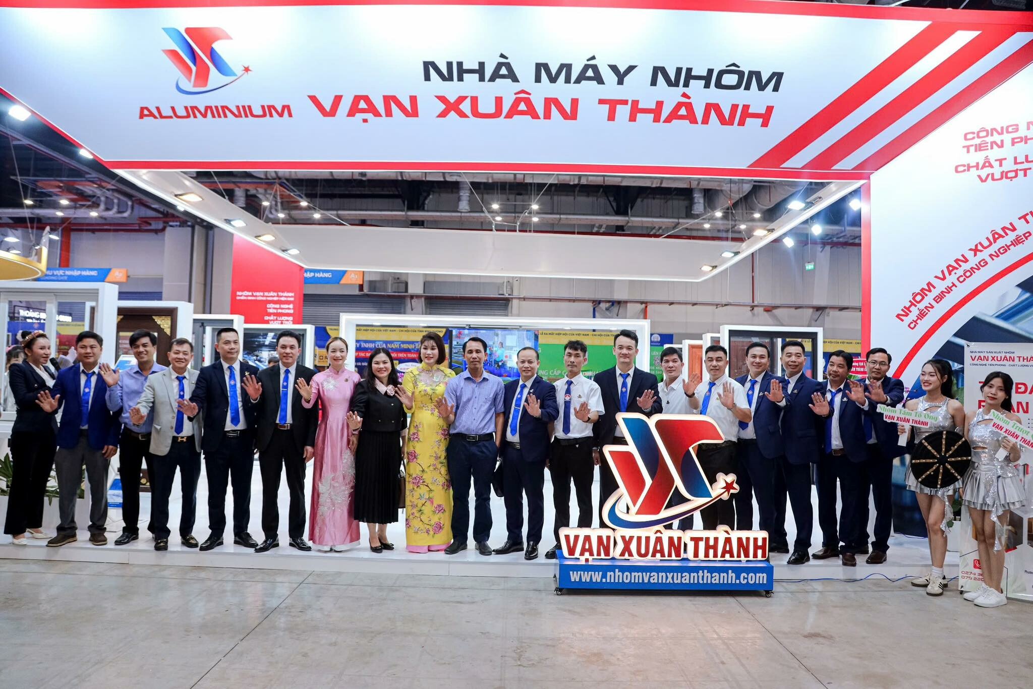 Nhôm Vạn Xuân Thành 9