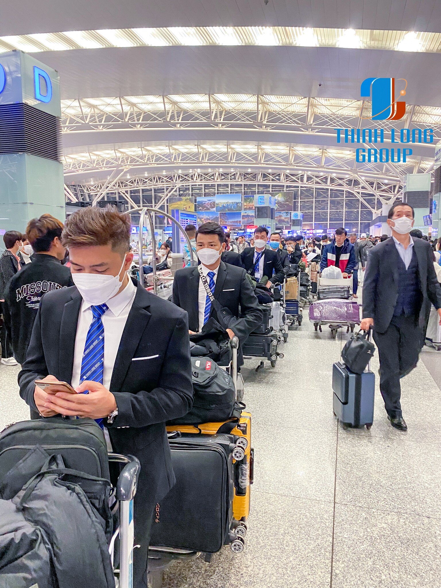 Tập Đoàn Đầu Tư Thương Mại Thịnh Long 8