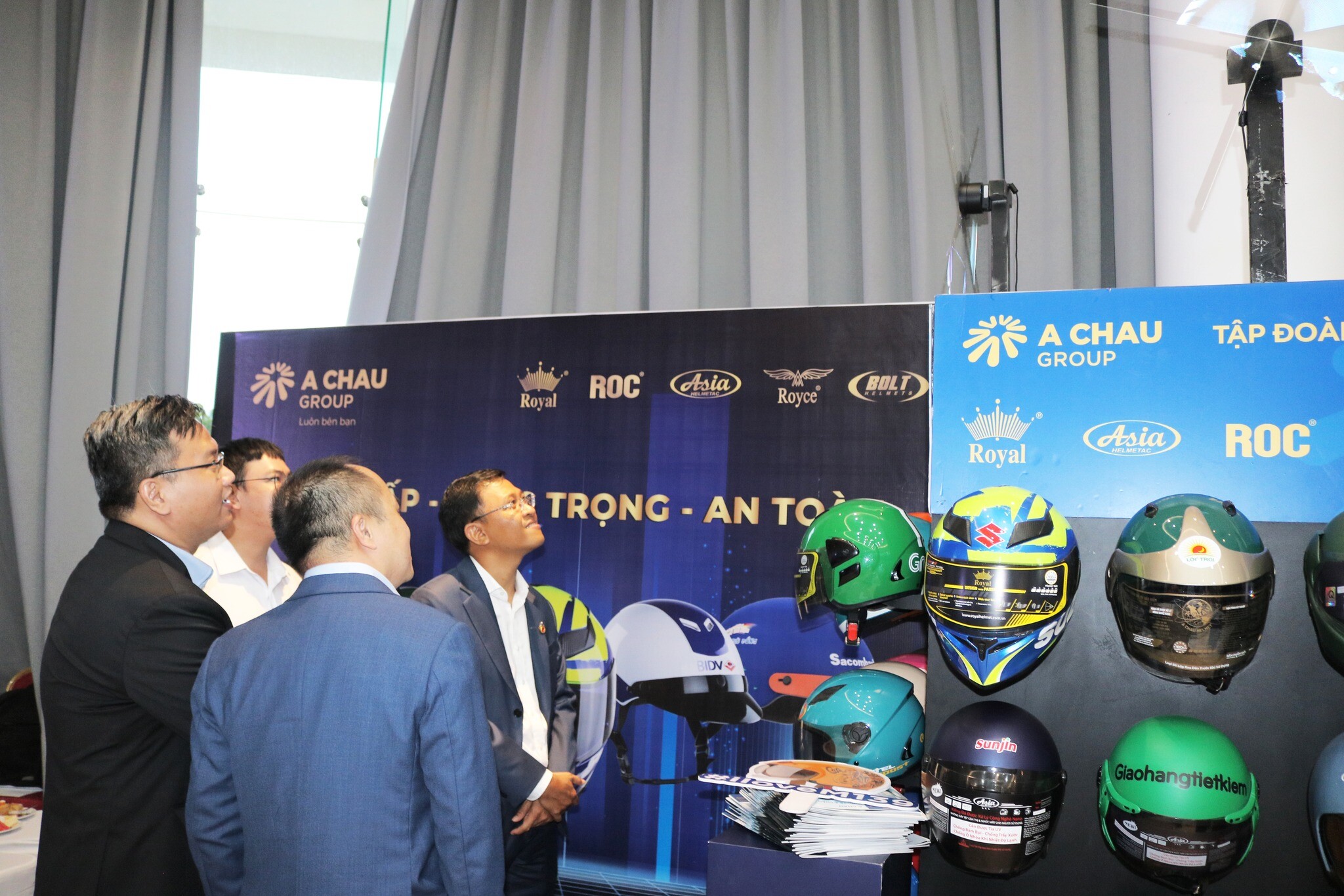 SẢN XUẤT THƯƠNG MẠI KỸ THUẬT Á CHÂU LA 8