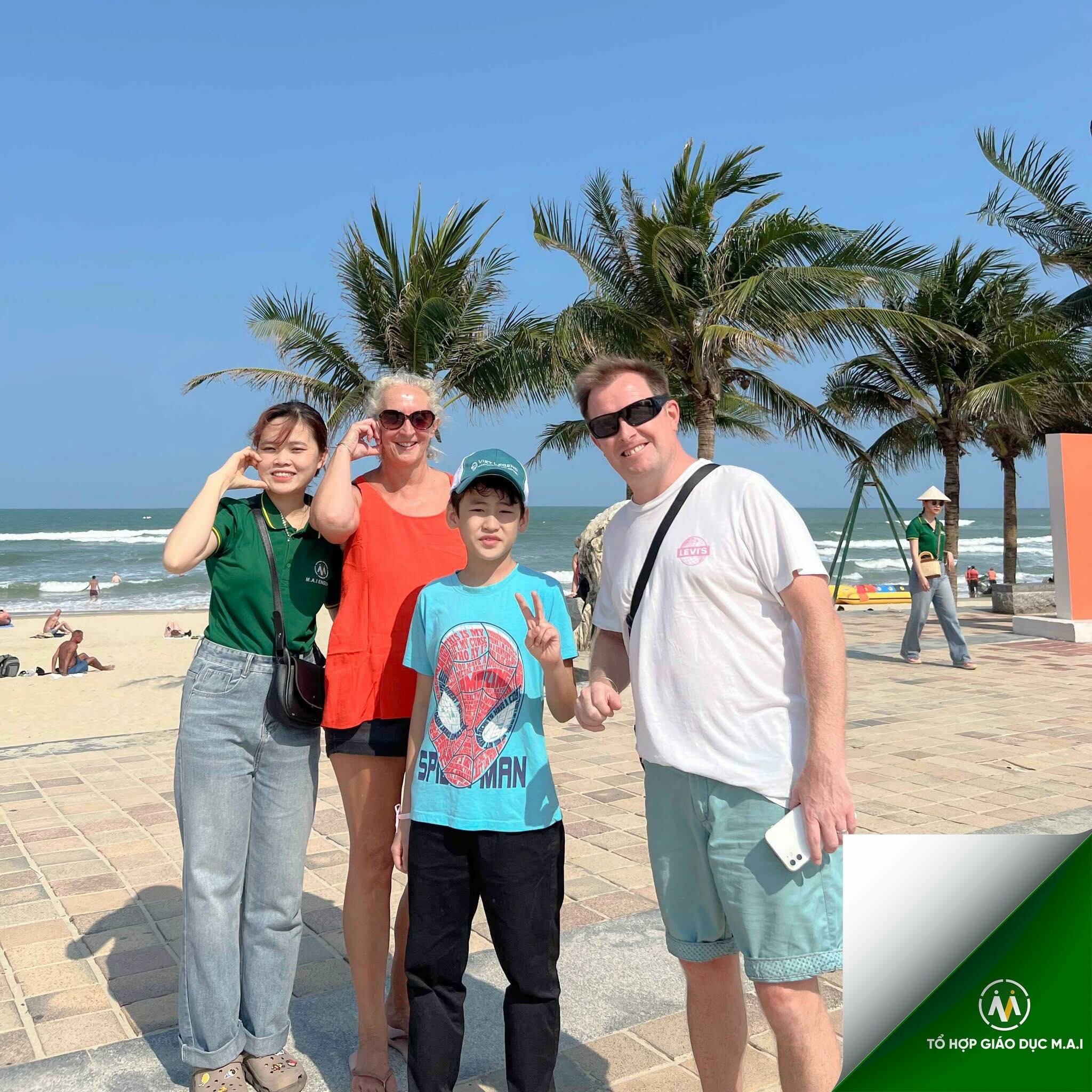 Tổ Hợp Giáo Dục M.a.i 8