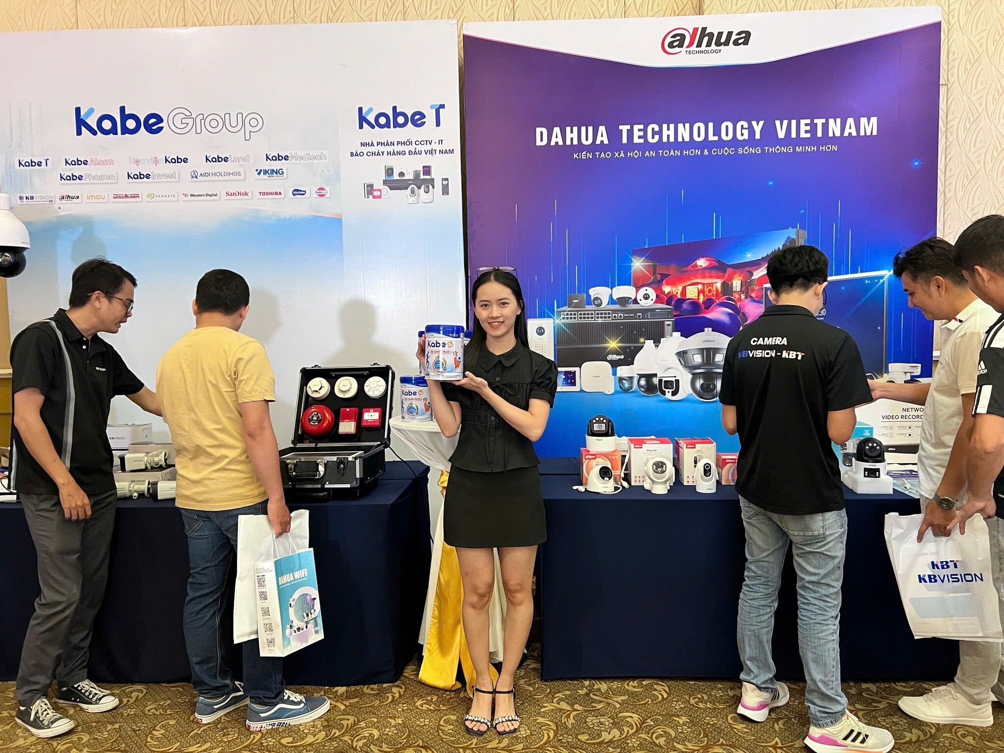 PHÂN PHỐI KABE T 3