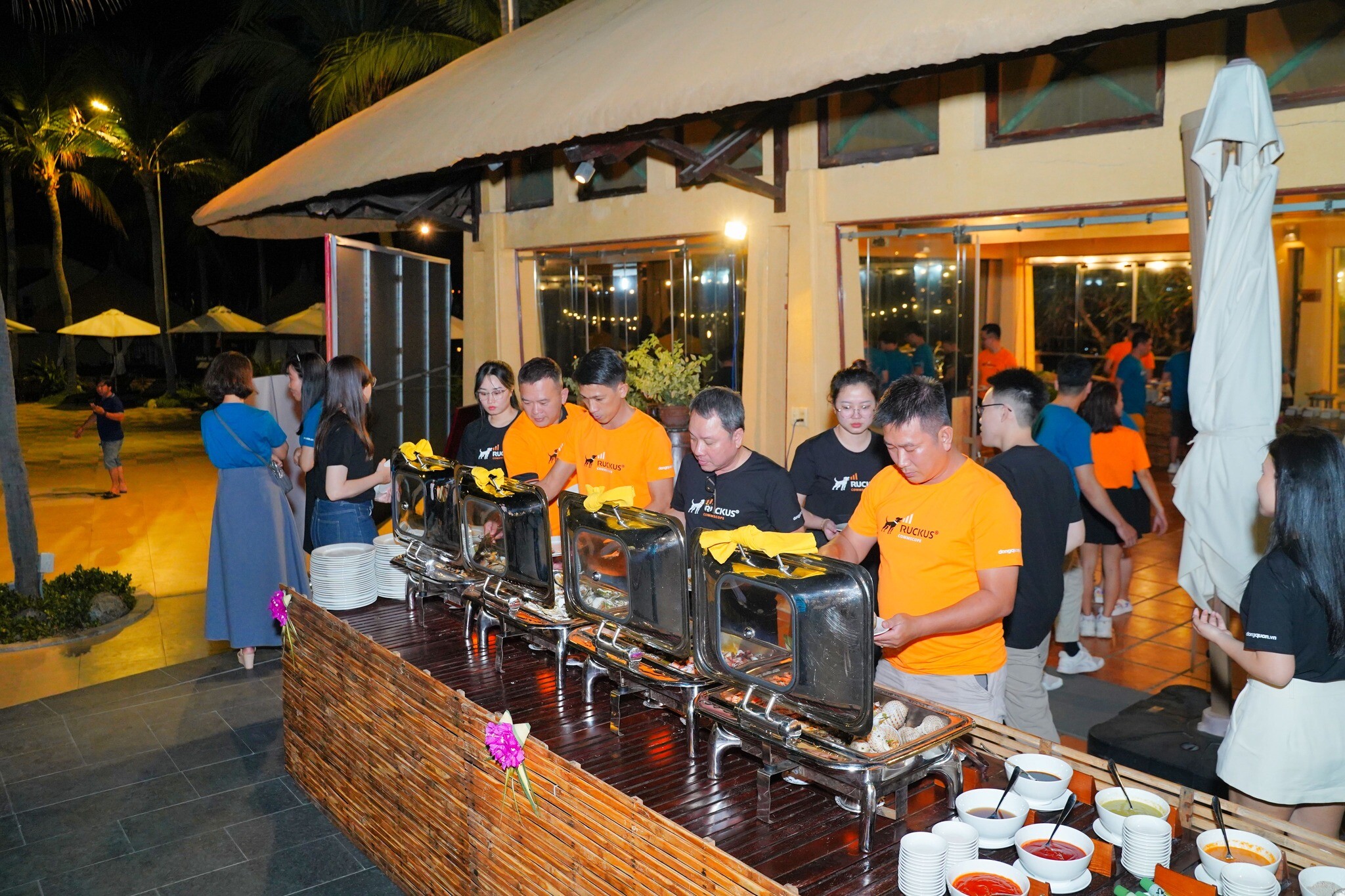 Công Nghệ - TV - TM Đông Quân 11