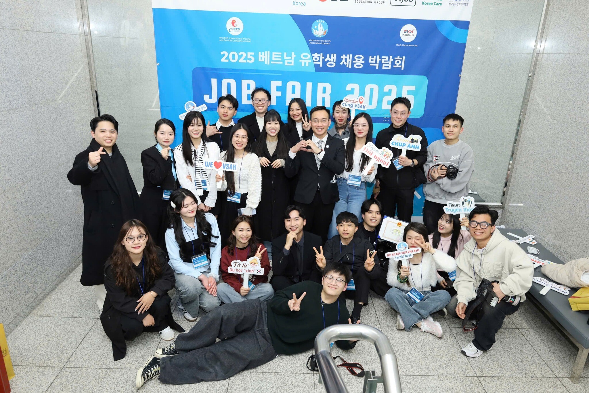 THƯƠNG MẠI VÀ DỊCH VỤ QUỐC TẾ VKLINKS 7