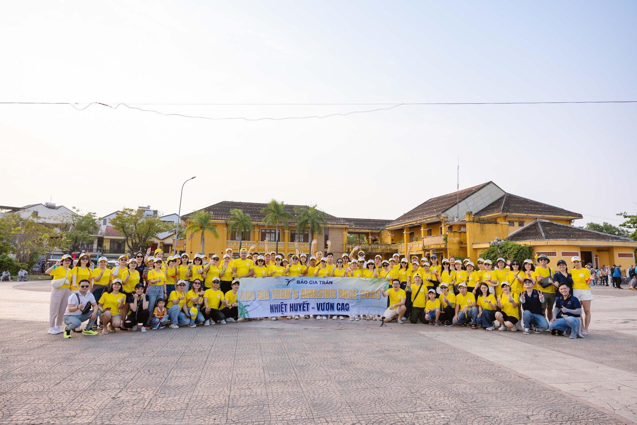 Thương Mại Dịch Vụ Du Lịch Bảo Gia Trần 8