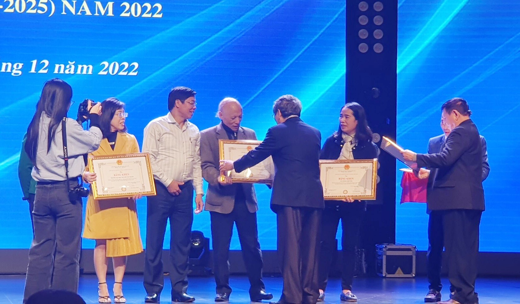 Viện Xúc Tiến Phát Triển Giáo Dục 8