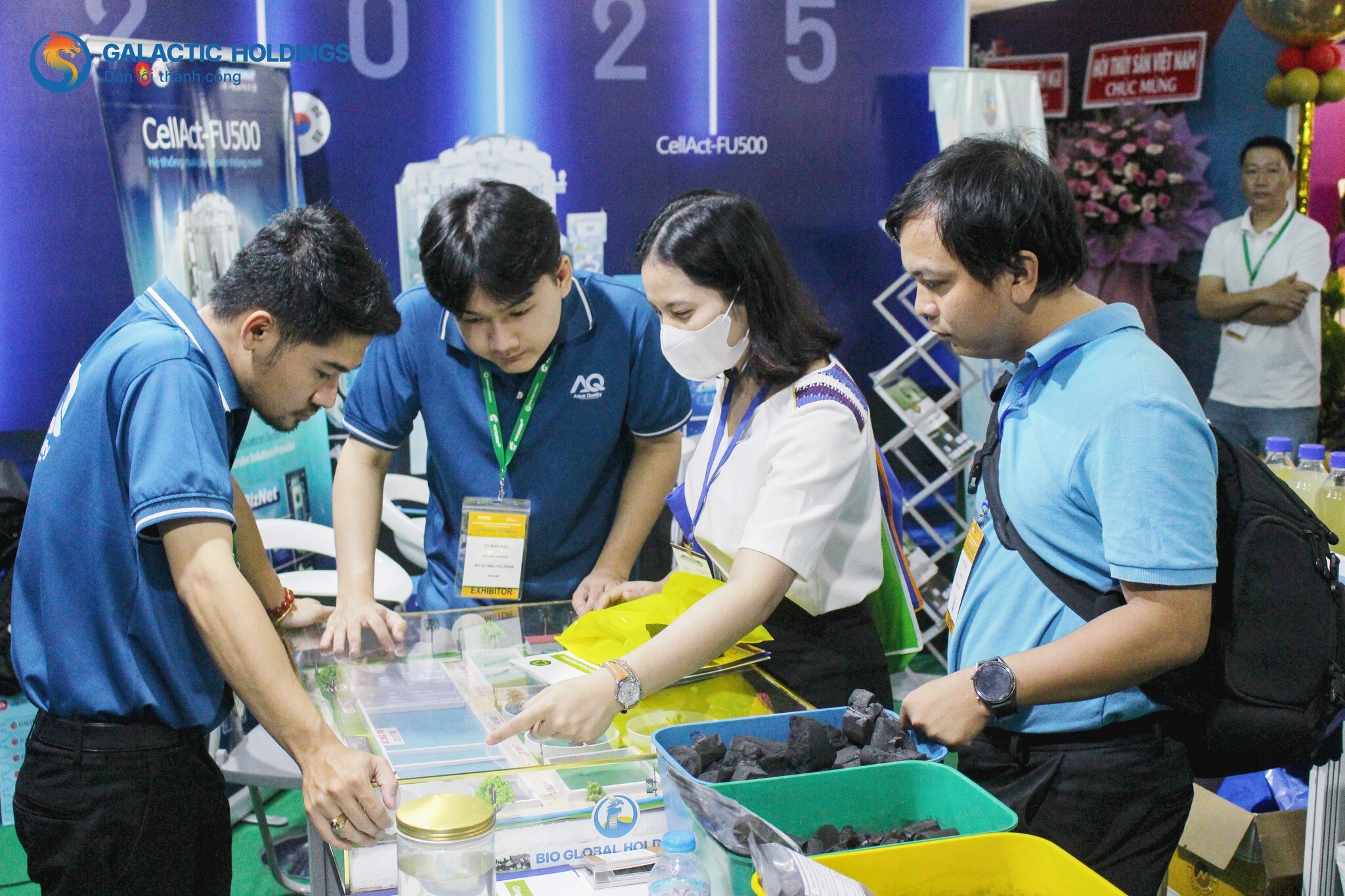 CÔNG TY CỔ PHẦN GALACTIC HODLINGS 13