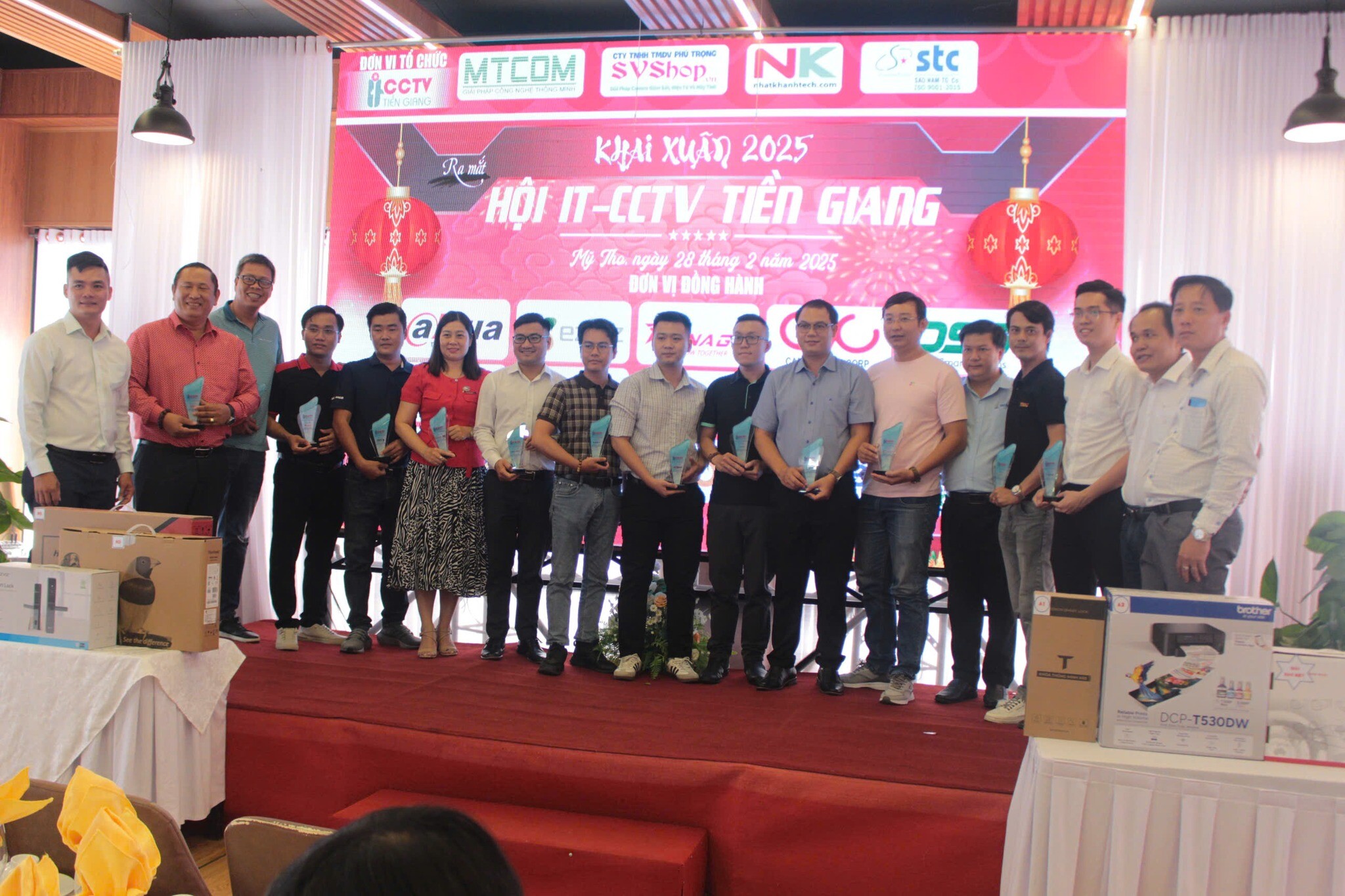 PHÂN PHỐI KABE T 11