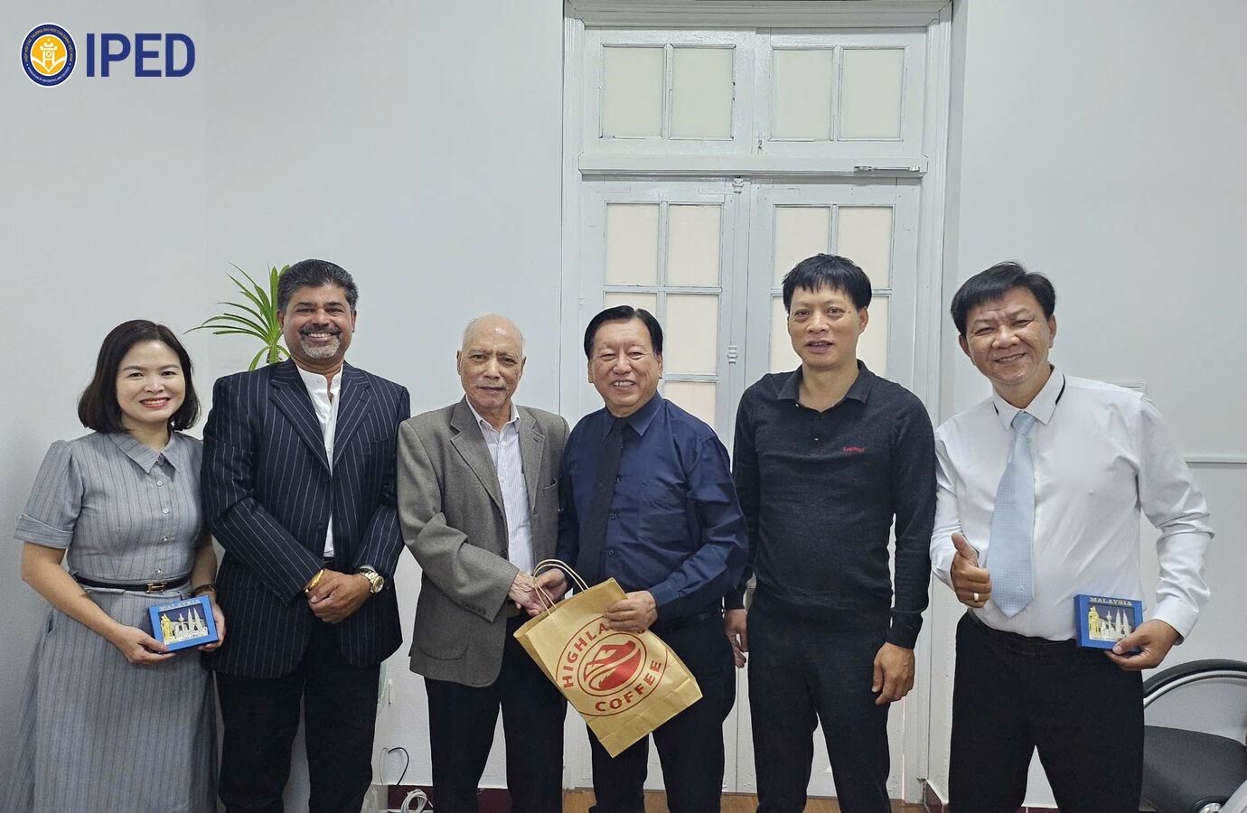 Viện Xúc Tiến Phát Triển Giáo Dục 11