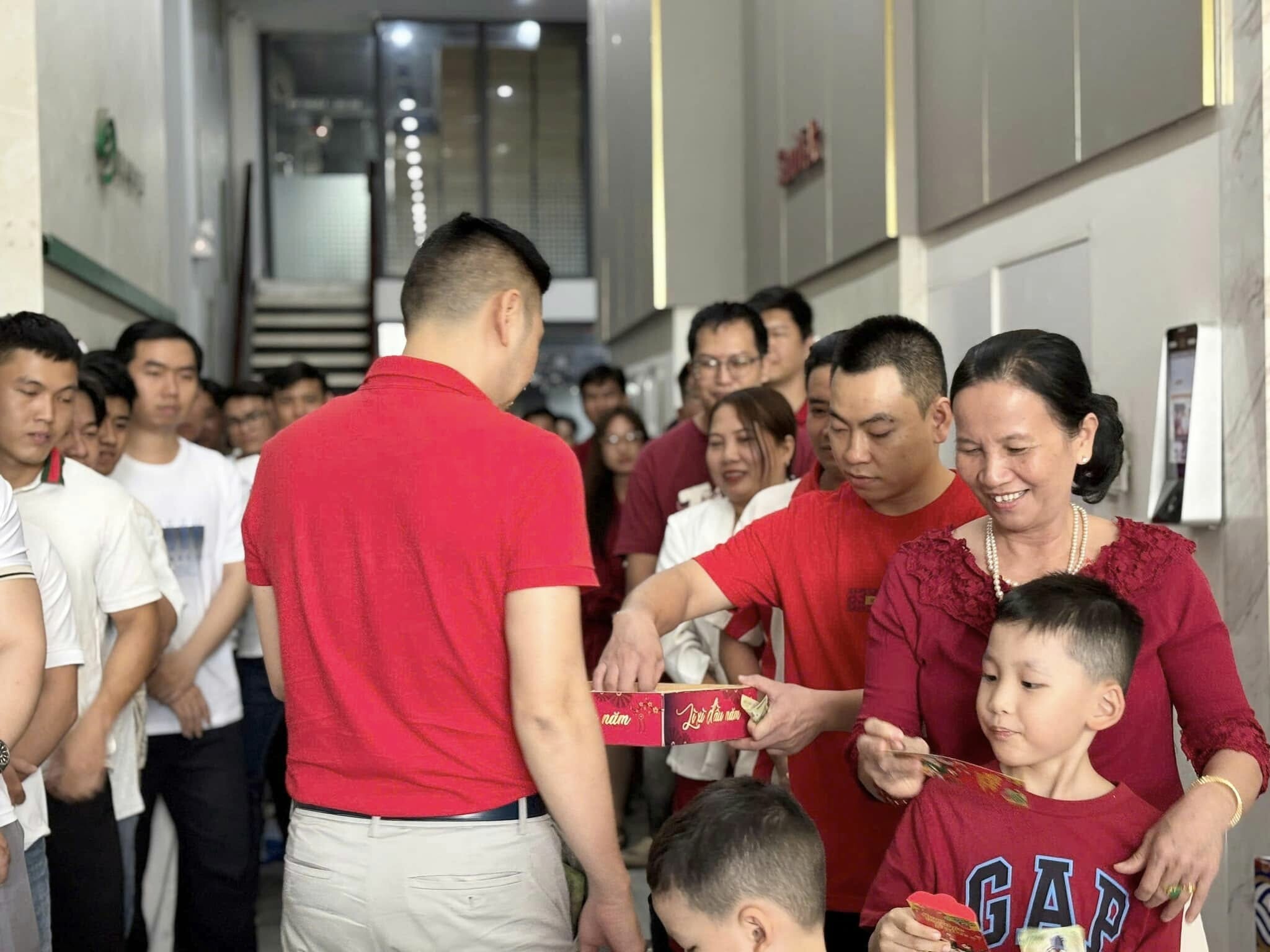 PHÂN PHỐI KABE T 9