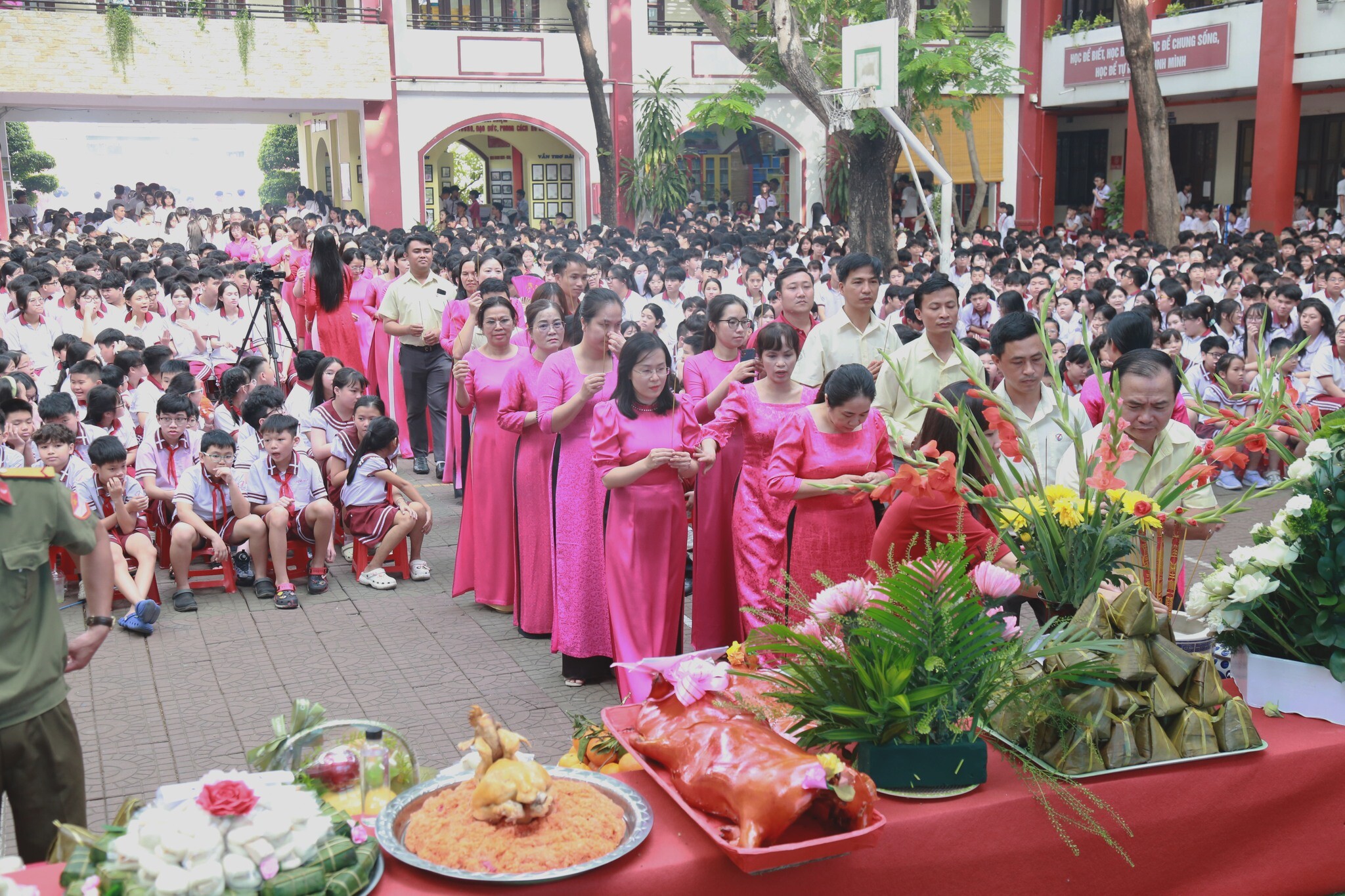 Hệ thống Trường Ngô Thời Nhiệm 2