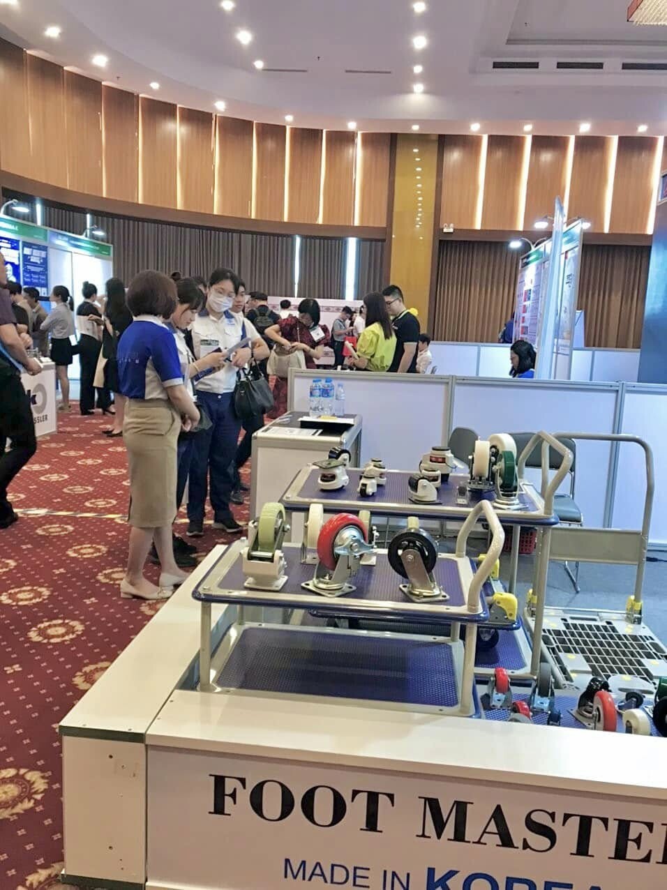 Castor&wheel Việt Nam 6