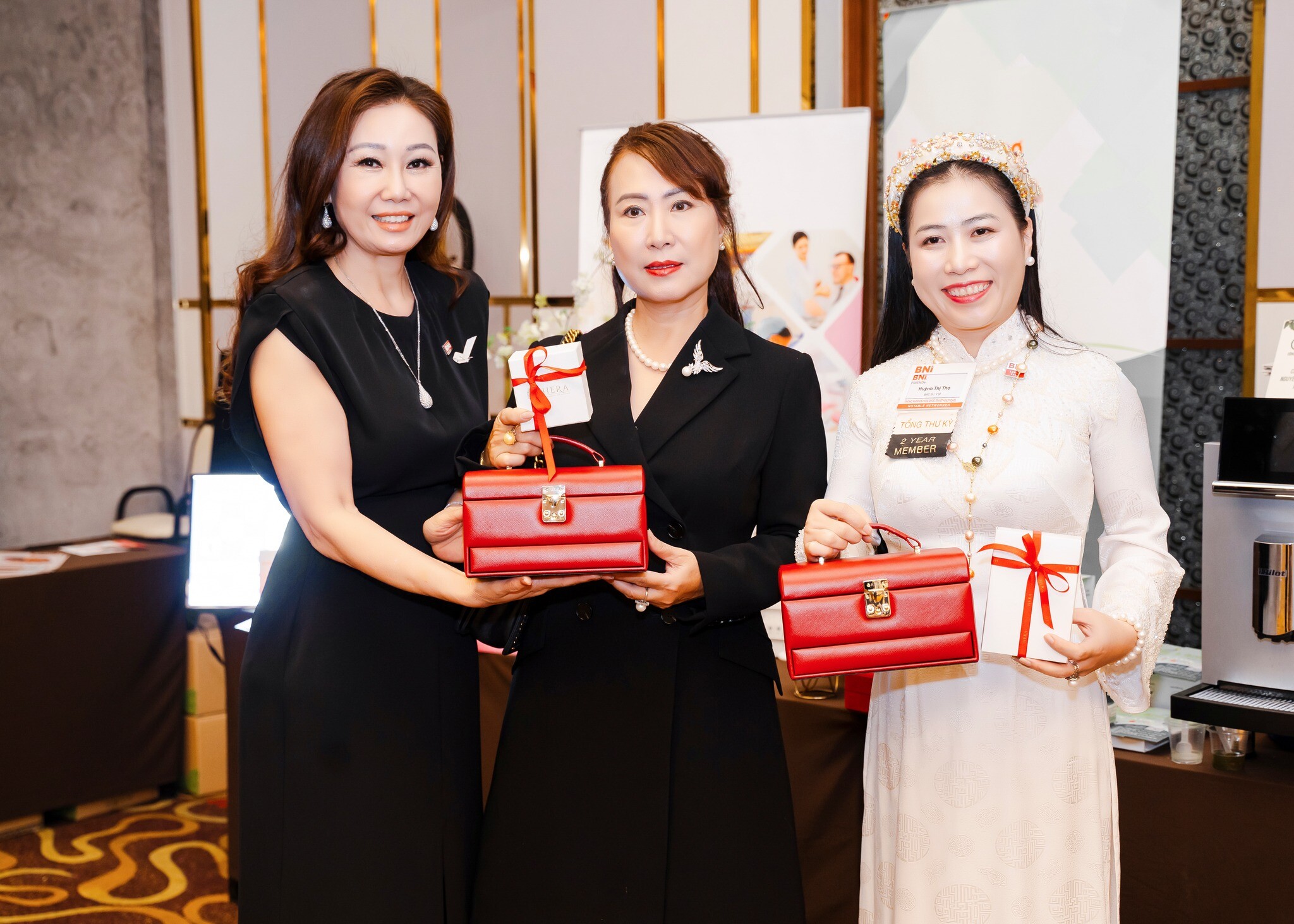 Hera Jewelry & Diamonds 9