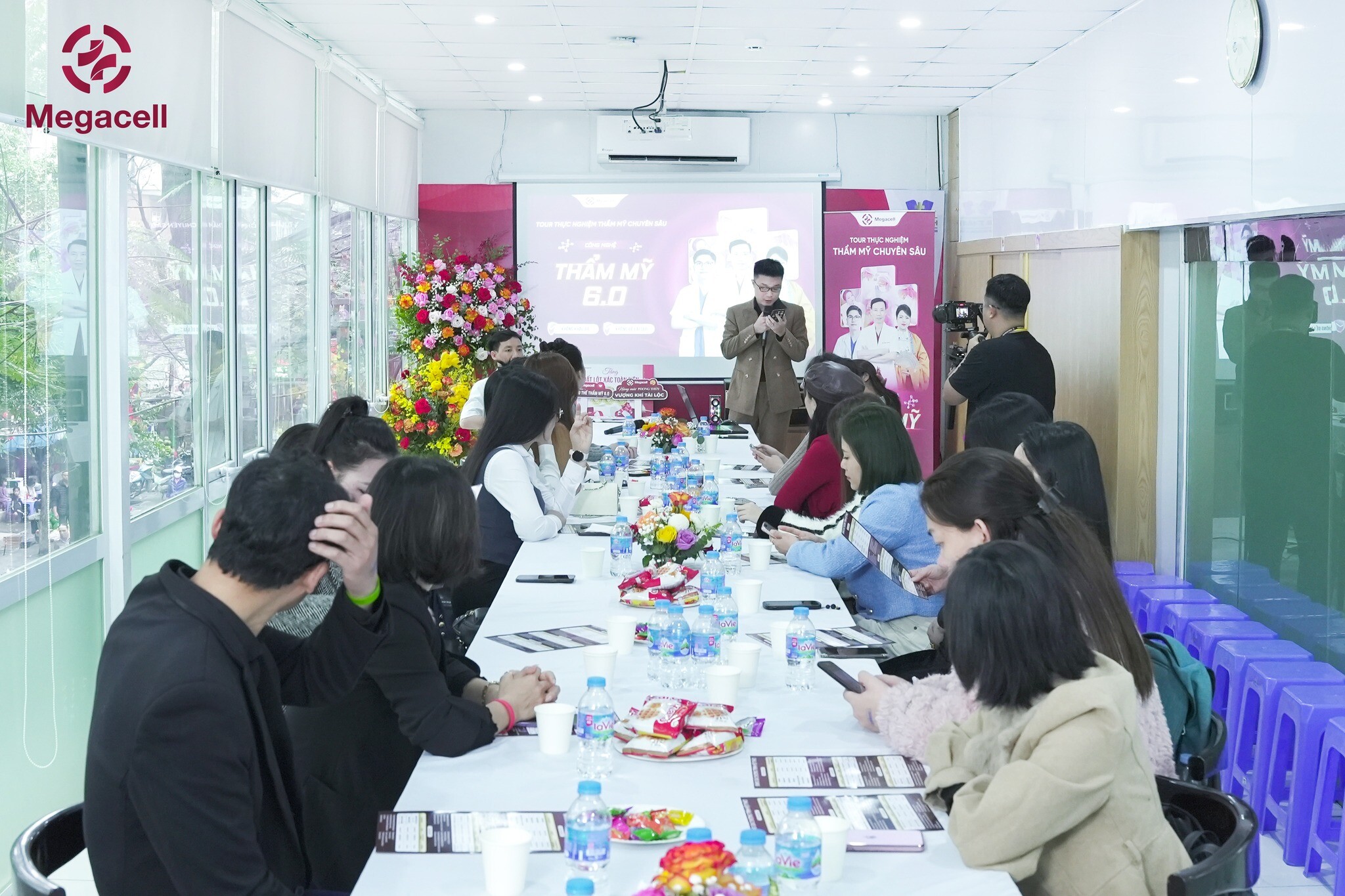 ĐẦU TƯ Y KHOA VÀ THẨM MỸ MEGACELL 6