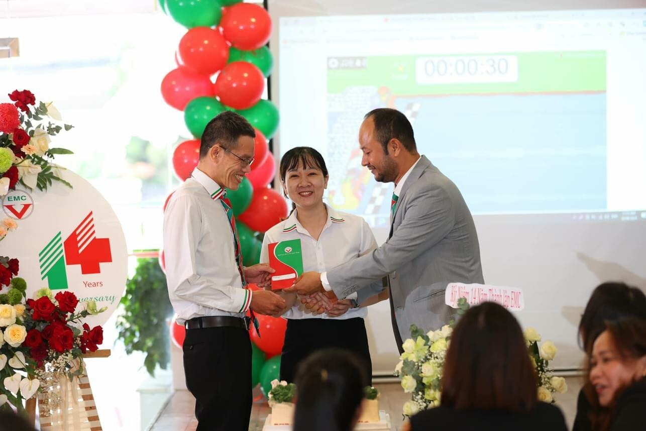 Tư Vấn Quản Lý Doanh Nghiệp EMC 4