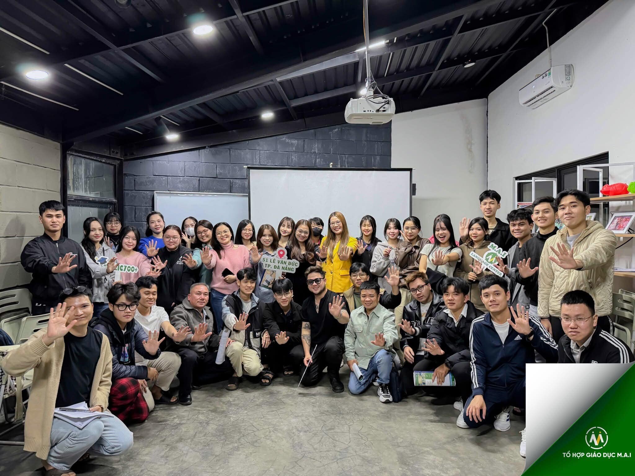 Tổ Hợp Giáo Dục M.a.i 6