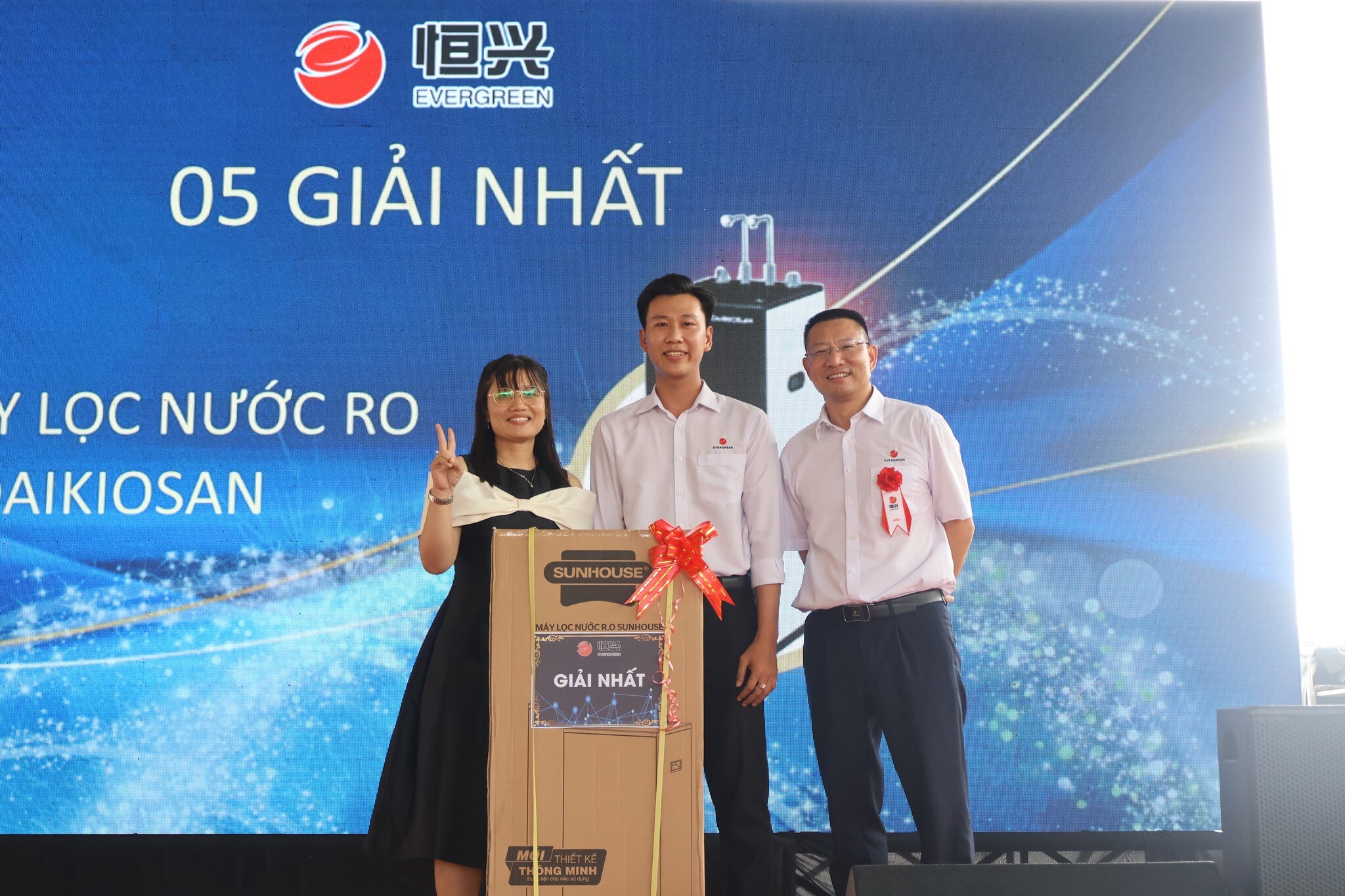 KHOA HỌC VÀ KĨ THUẬT EVERGREEN VIỆT NAM 7