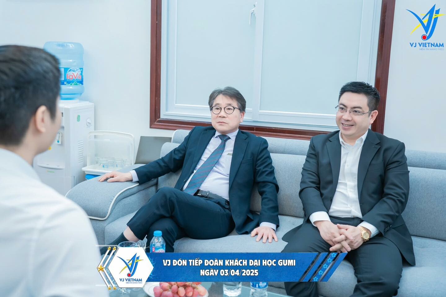 TƯ VẤN DU HỌC VÀ THƯƠNG MẠI VJ 1