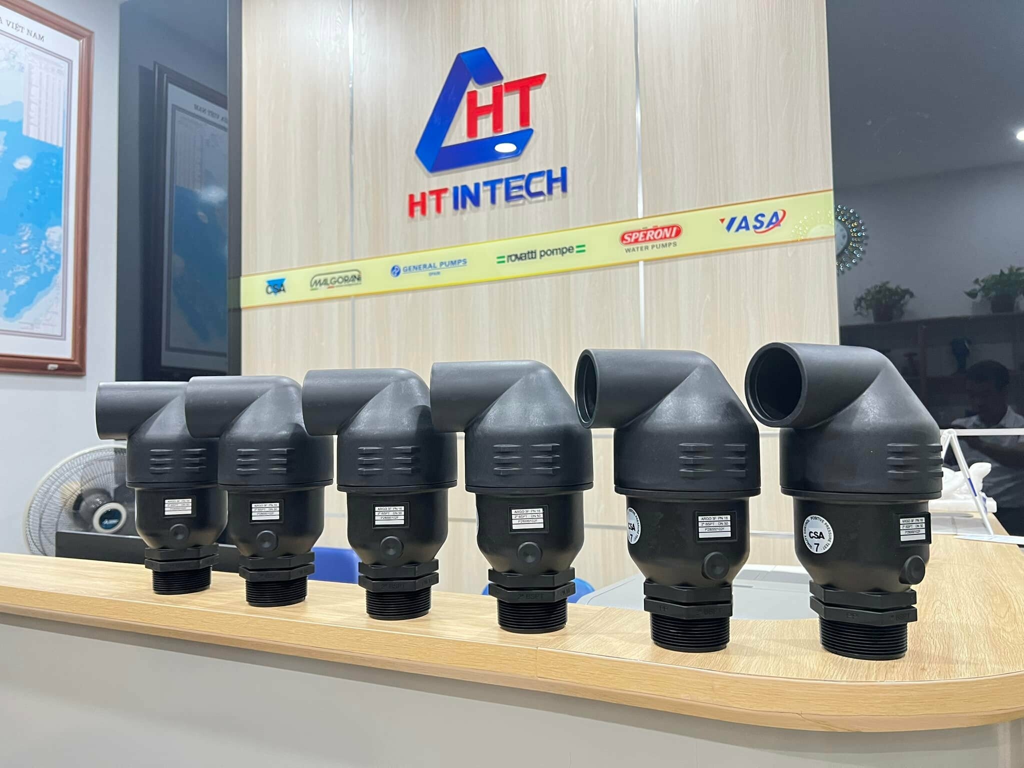 Đầu Tư Công Nghệ Và Thiết Bị HT 7