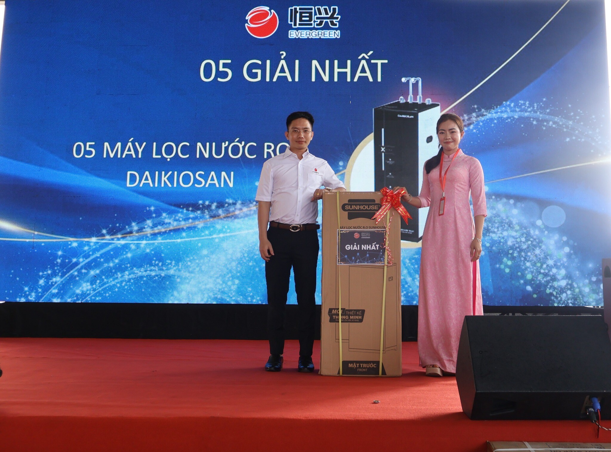 KHOA HỌC VÀ KĨ THUẬT EVERGREEN VIỆT NAM 6