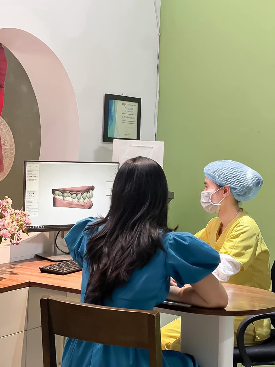 CHĂM SÓC NỤ CƯỜI ĐẸP - NHA KHOA SMILE CARE 8